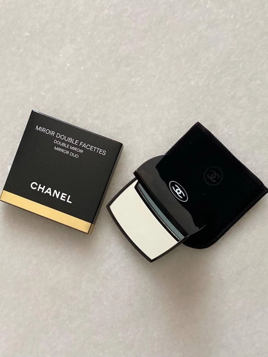 Зеркало CHANEL, карманное, зеркальце, увеличительное, двухстороннее складное, для макияжа
