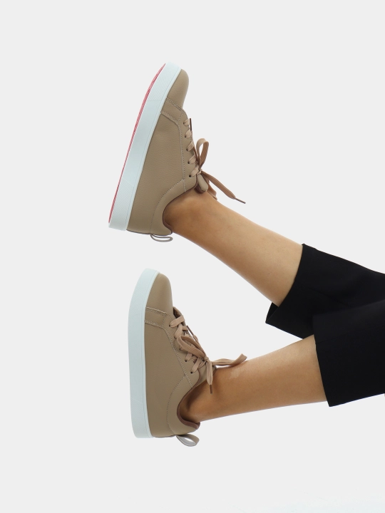 Ayollar uchun ichki mo‘ynali Louboutin kedlari, o‘lchamlar 36–41