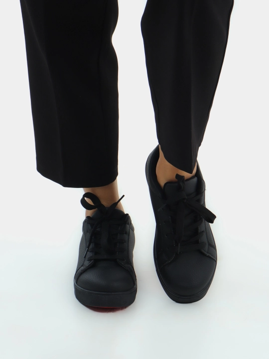 Ayollar uchun ichki mo‘ynali Louboutin kedlari, o‘lchamlar 36–41