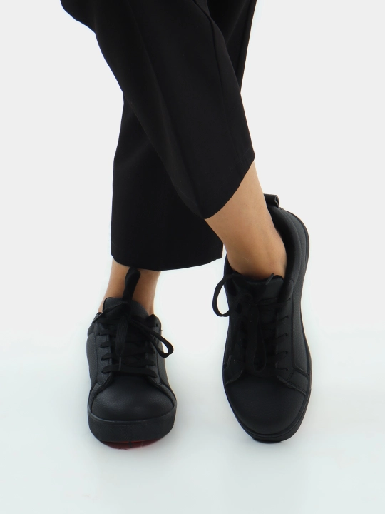 Ayollar uchun ichki mo‘ynali Louboutin kedlari, o‘lchamlar 36–41