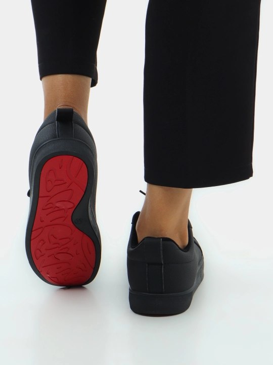Ayollar uchun ichki mo‘ynali Louboutin kedlari, o‘lchamlar 36–41