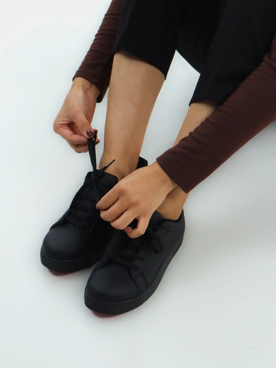 Ayollar uchun ichki mo‘ynali Louboutin kedlari, o‘lchamlar 36–41