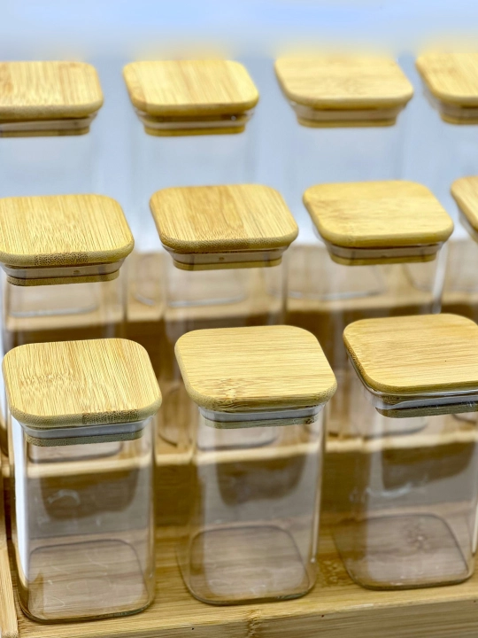 Набор банок для сыпучих продуктов, с герметичными крышками и подставкой — порядок на кухне