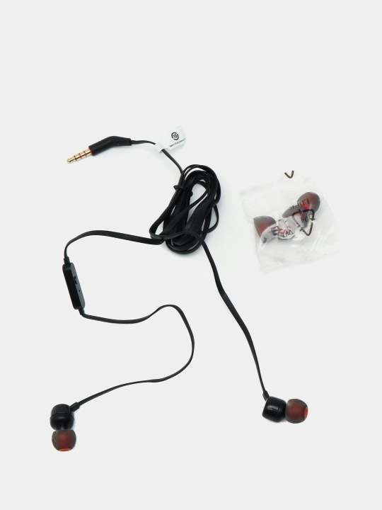 JBL TUNE110 — проводные внутриканальные наушники с мощным PureBass-звучанием