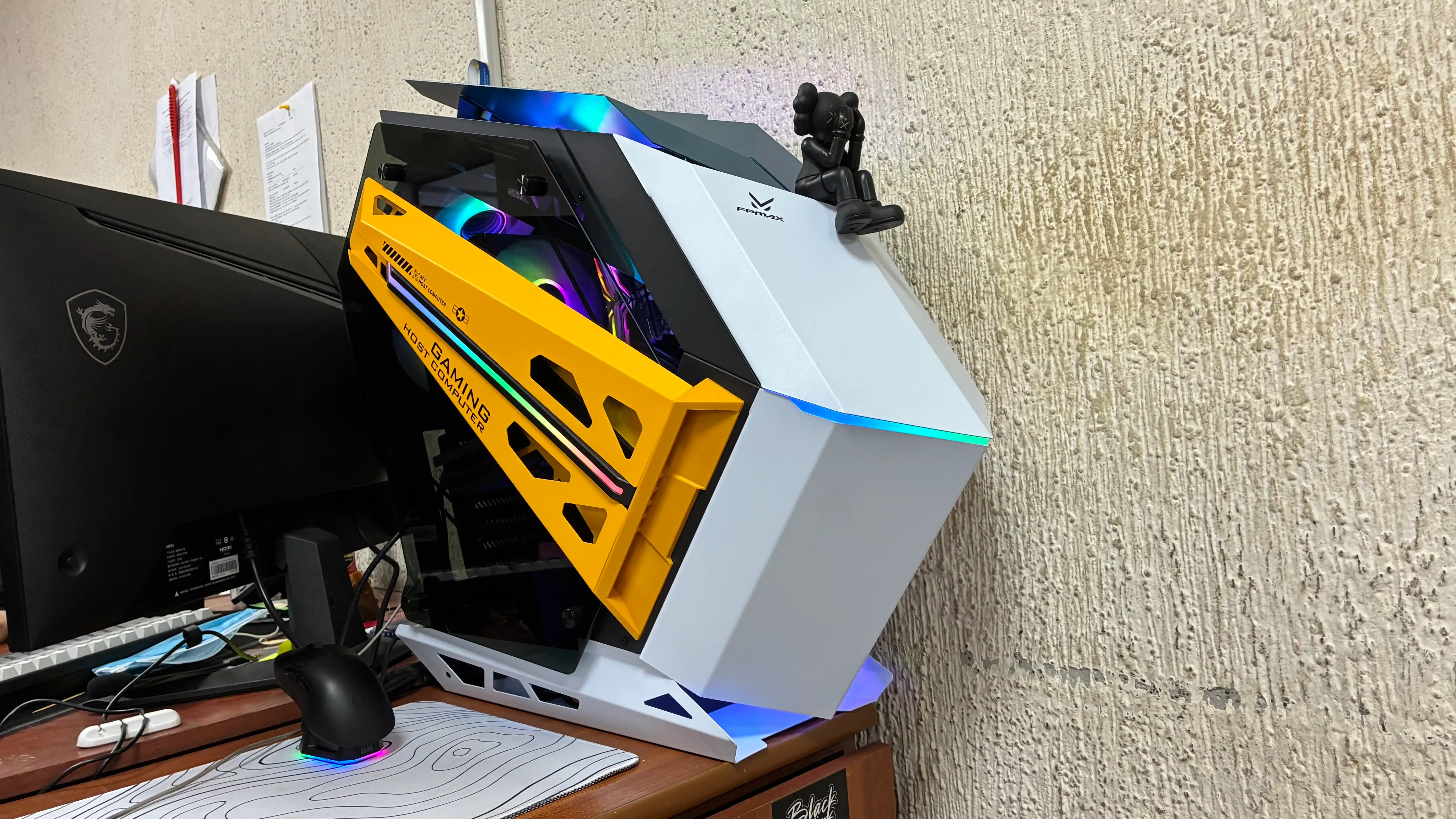 Oq FRMAX Ghost Battleship kompyuter korpusi