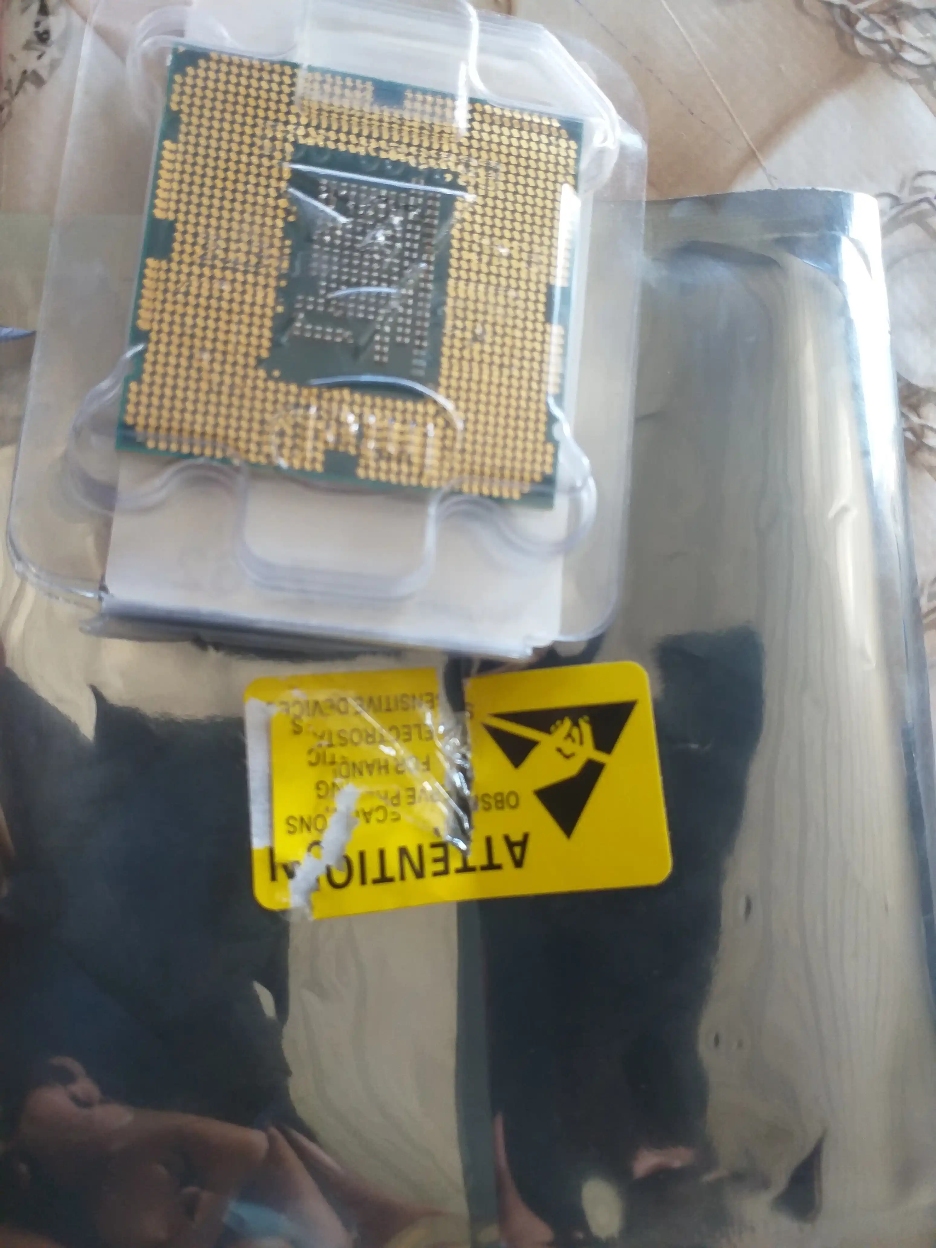 Protsesor Intel Core i3, i5, i7, 2500 2400 3470 3570 OEM ona platalarga soket 1155 DDR3