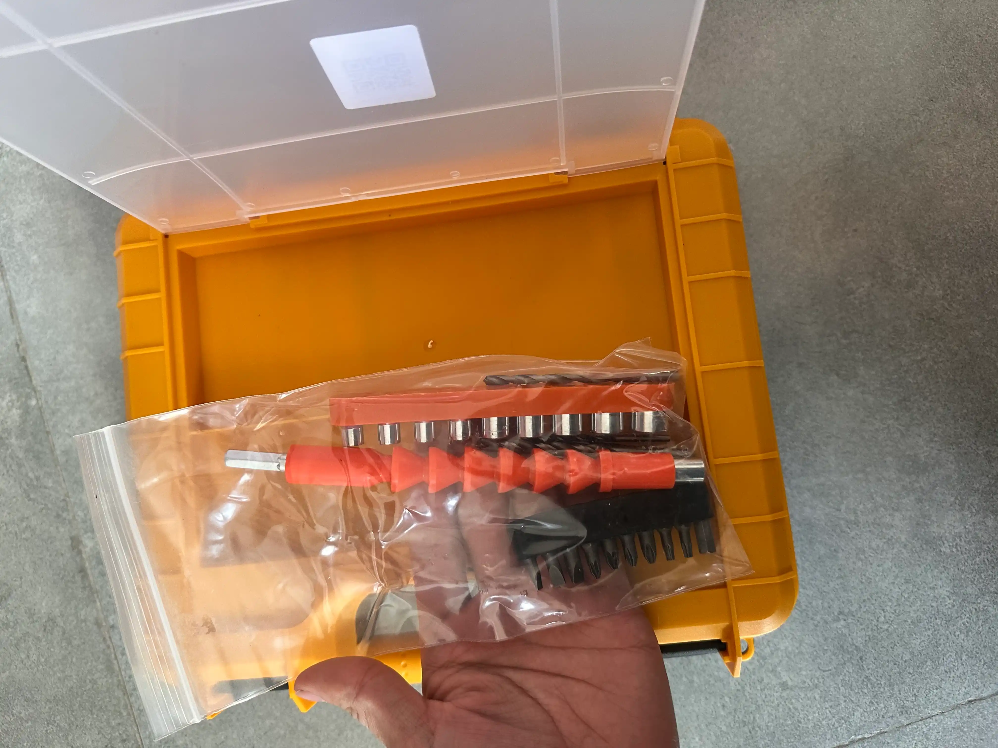 Akkumulyatorli drel-shurup buragich 48V, cho'tkasiz, keys ichida