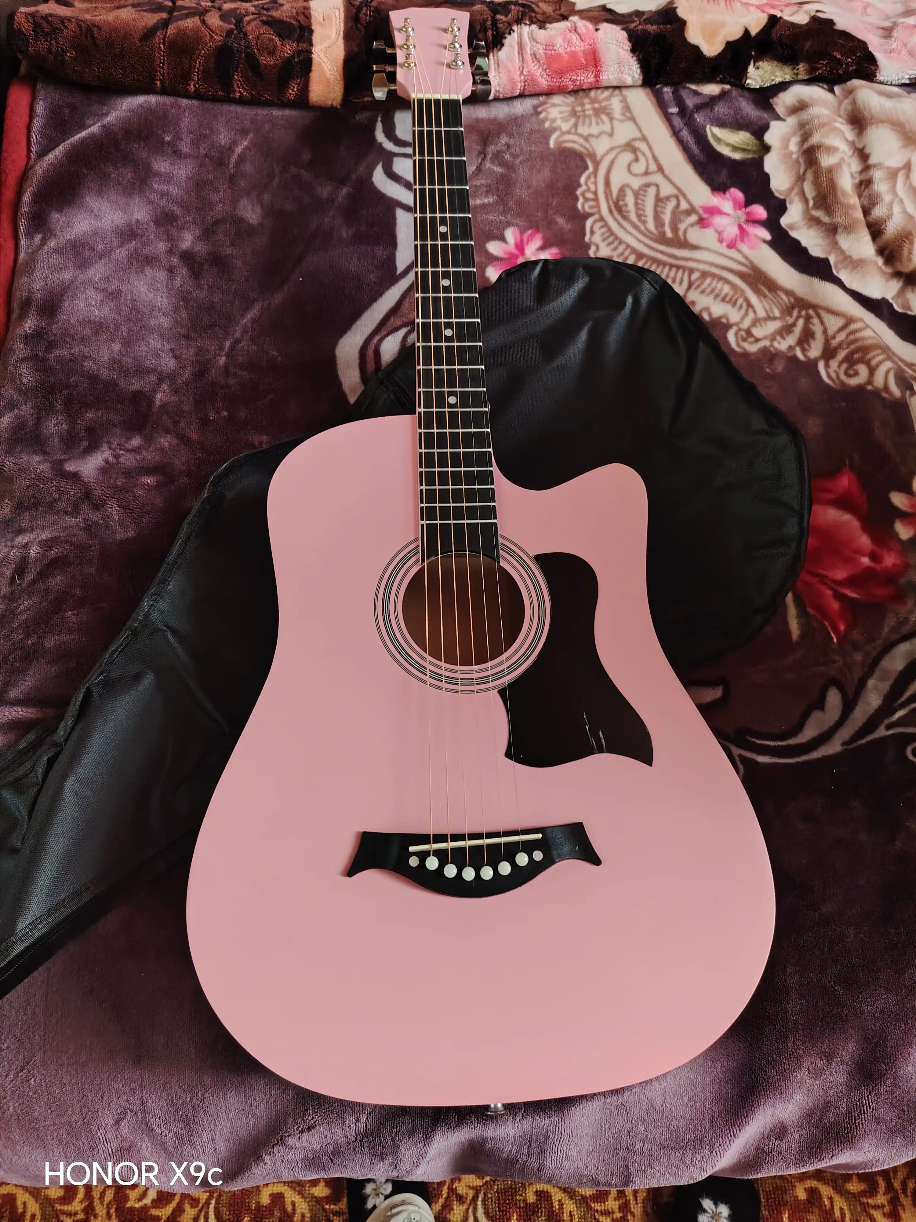 Gitara akustik, 6 torli, to'plam