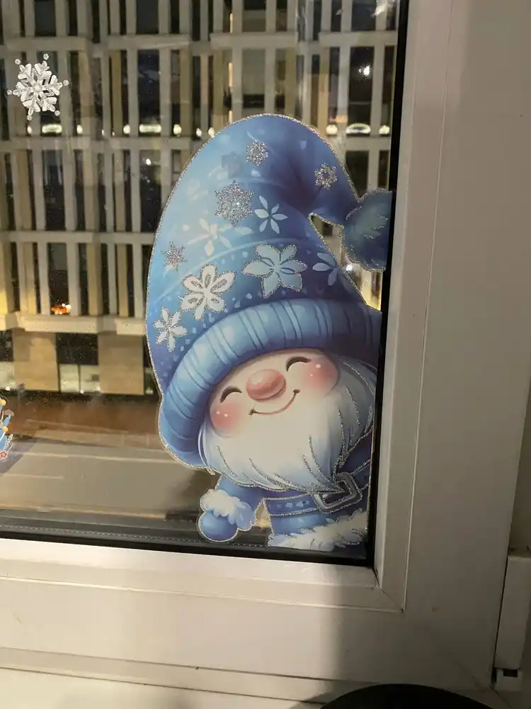 Yangi yil uchun derazaga statik ikki tomonlama nakleykalar to‘plami Ded Moroz, qor parcha