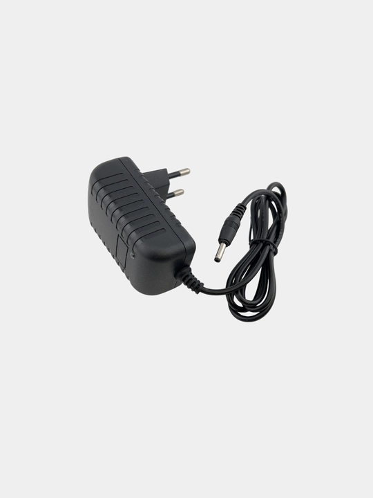 Elektronika uchun AC/DC 5V 2A tarmoq adapteri