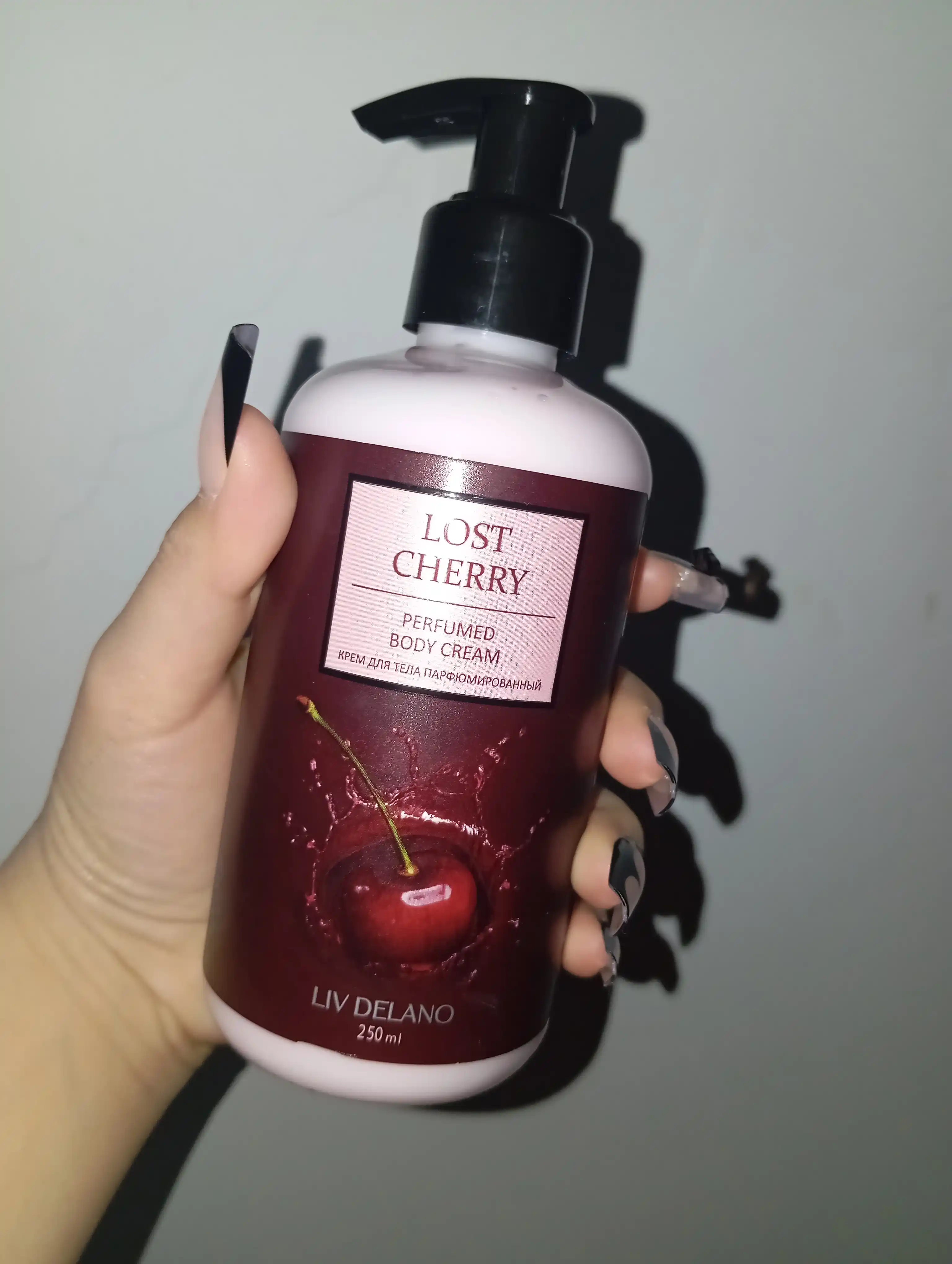 Tana parvarishi sovg'a to'plami Liv Delano Lost Cherry