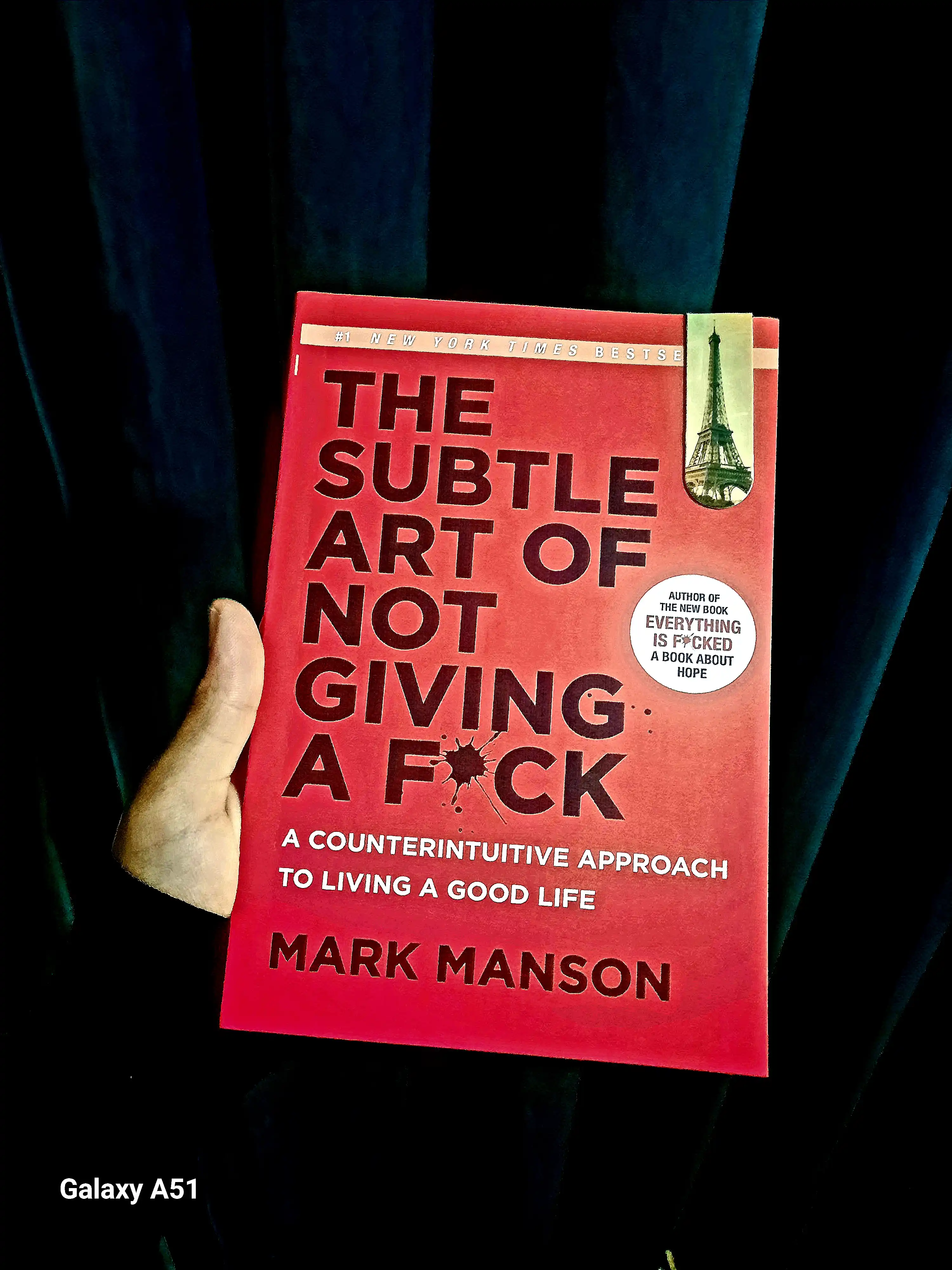 The subtle art of not giving a f*ck. Mark Manson