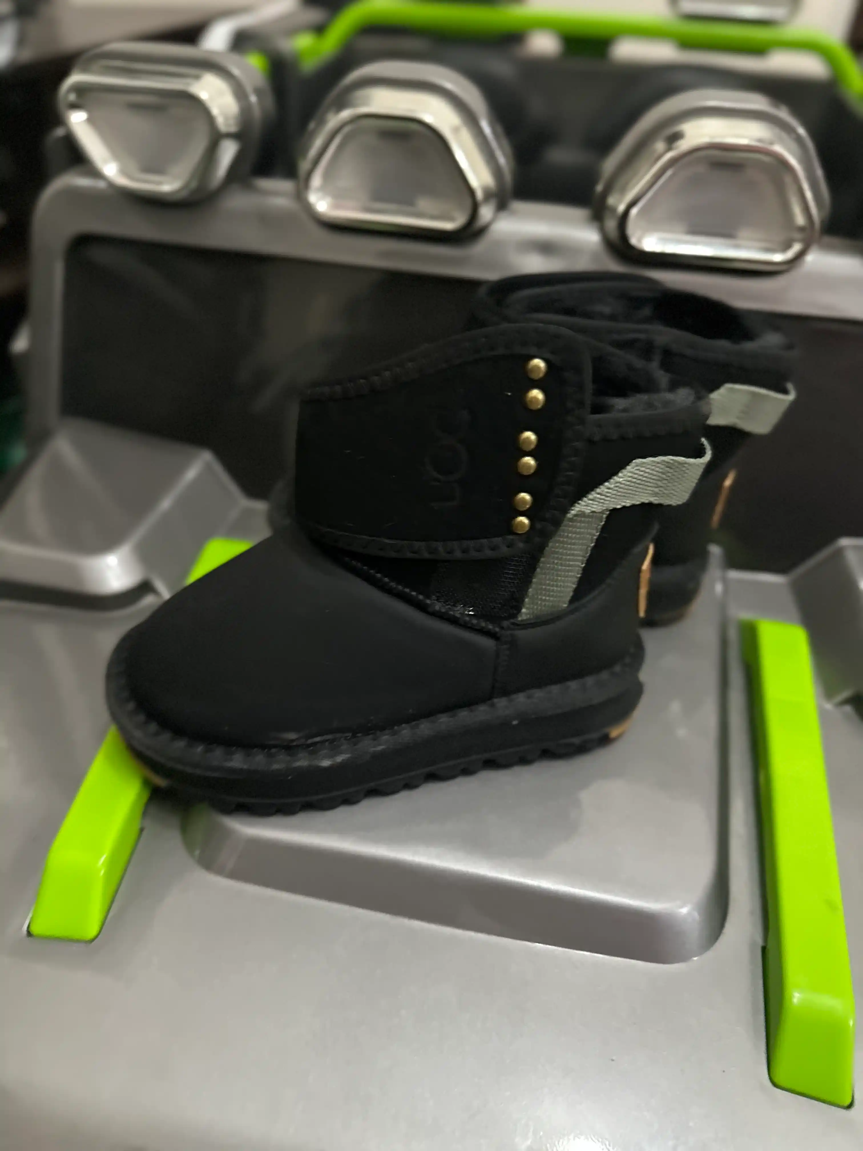 Qadamcha Shoes – Bolalar uchun qishki uggilar / etiklar