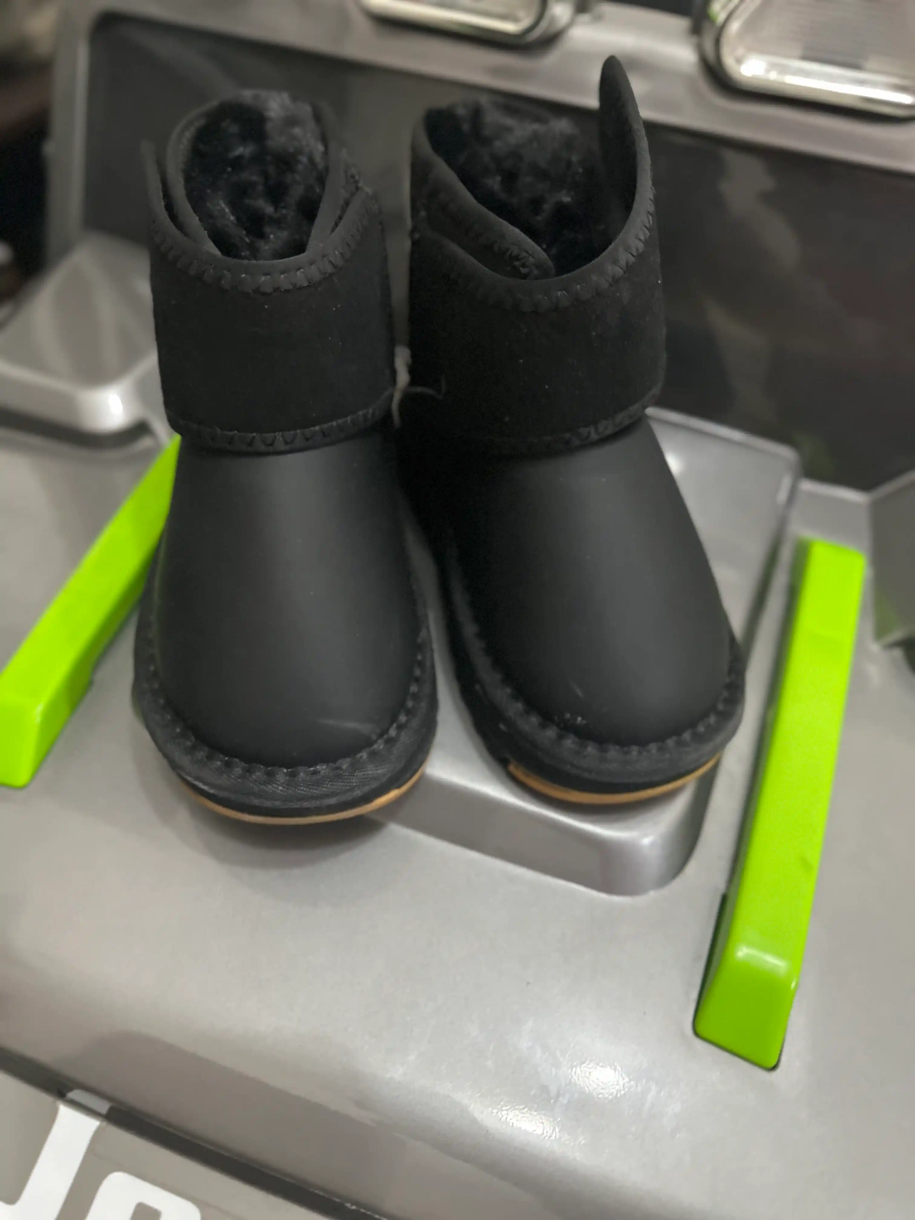 Qadamcha Shoes – Bolalar uchun qishki uggilar / etiklar