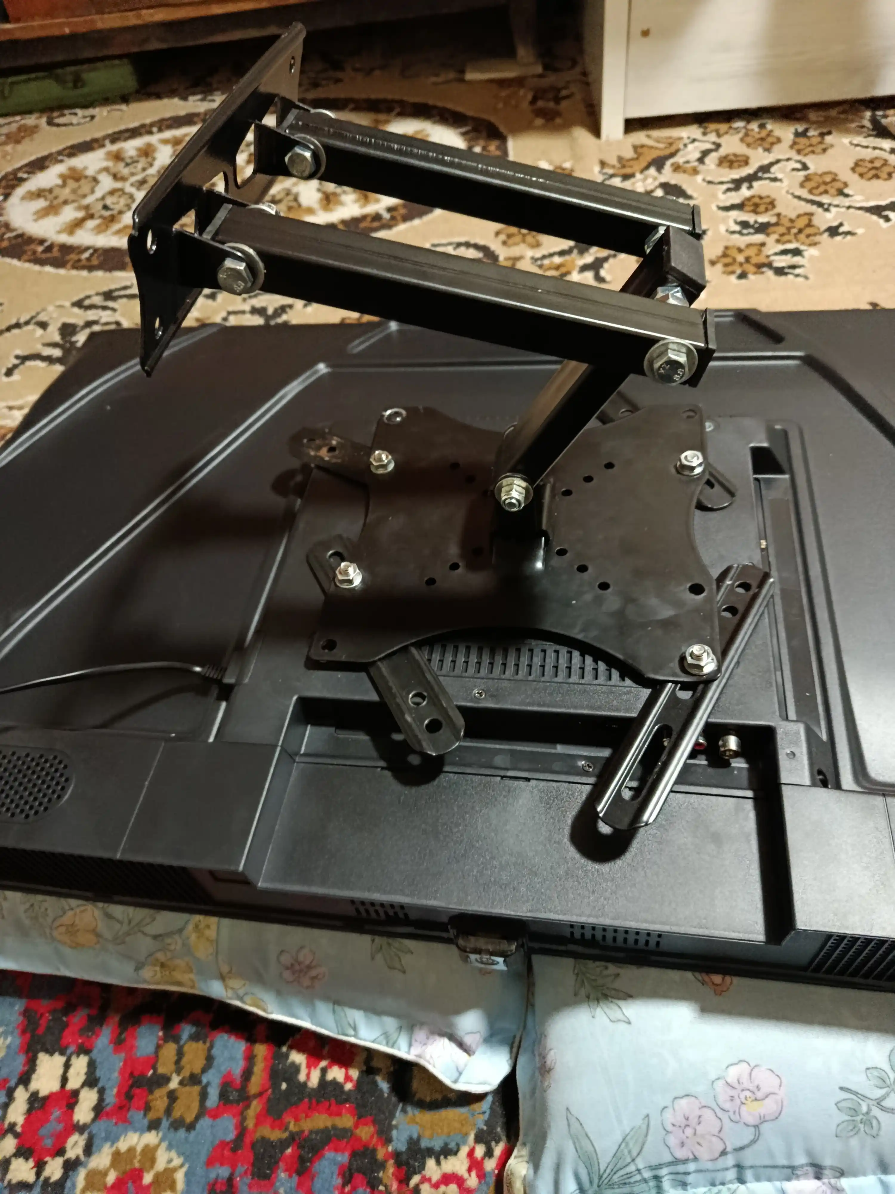 Televizor uchun kronshteyn INNOTECH MAX 17''-55''