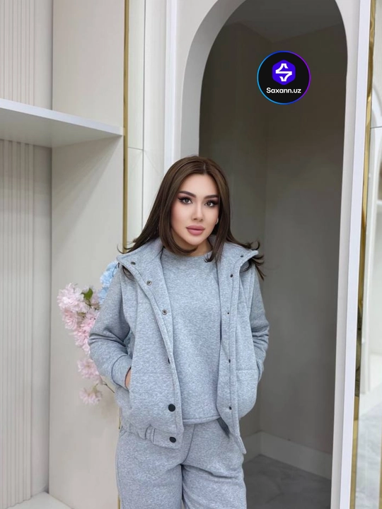 Uchlik to'plam: qulay xudi, zamonaviy jogger shim va uslubli qavariq jilet