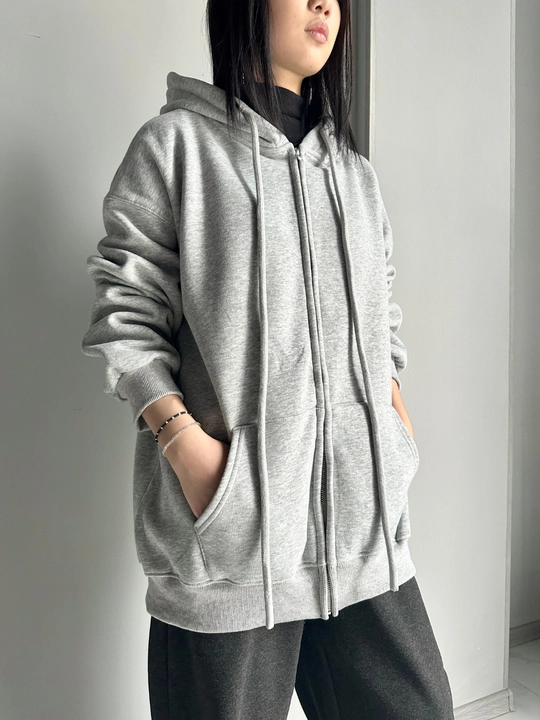 Ayollar uchun kapyushonli zip-hudi - 