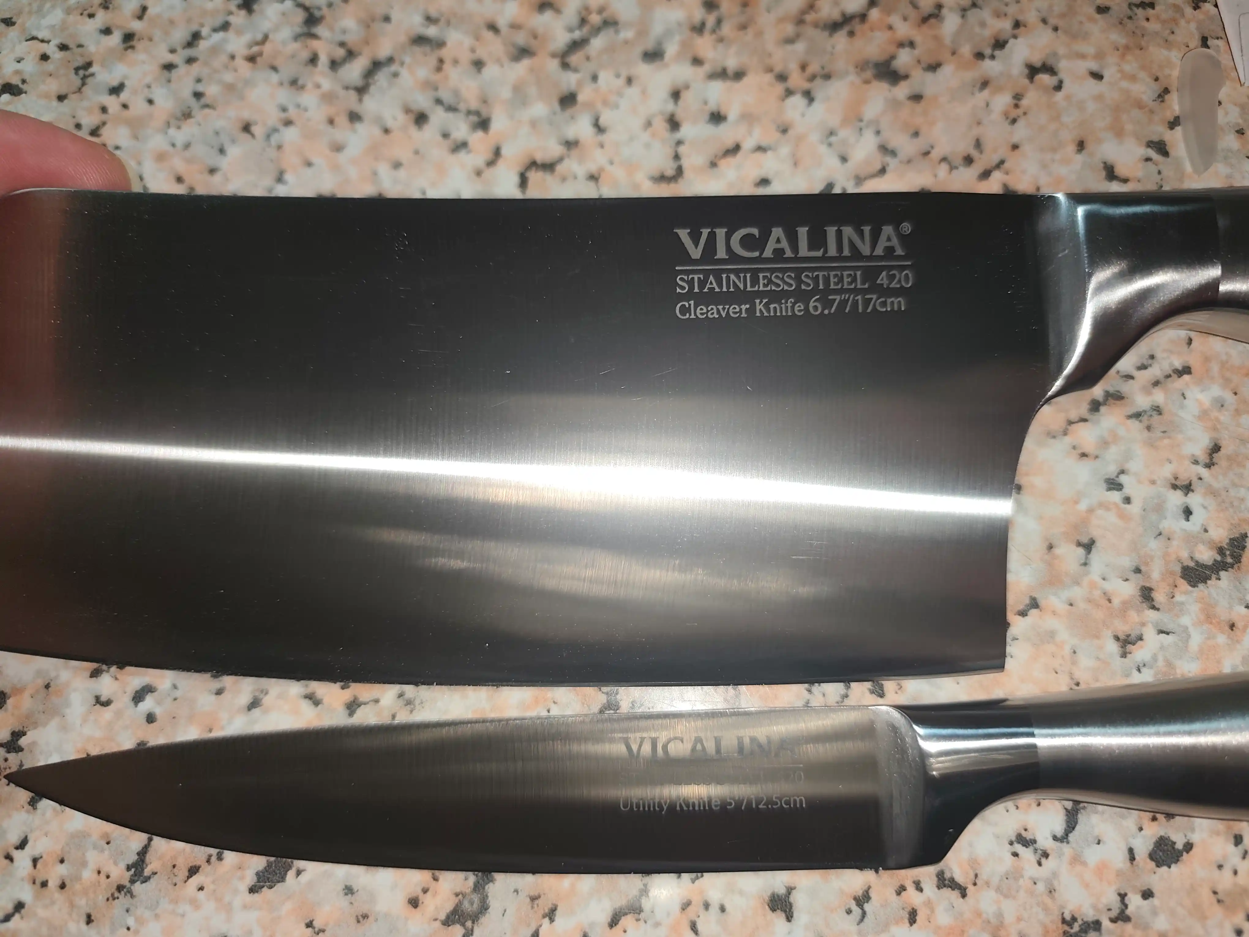 Vicalina taglikdagi pichoqlar to‘plami