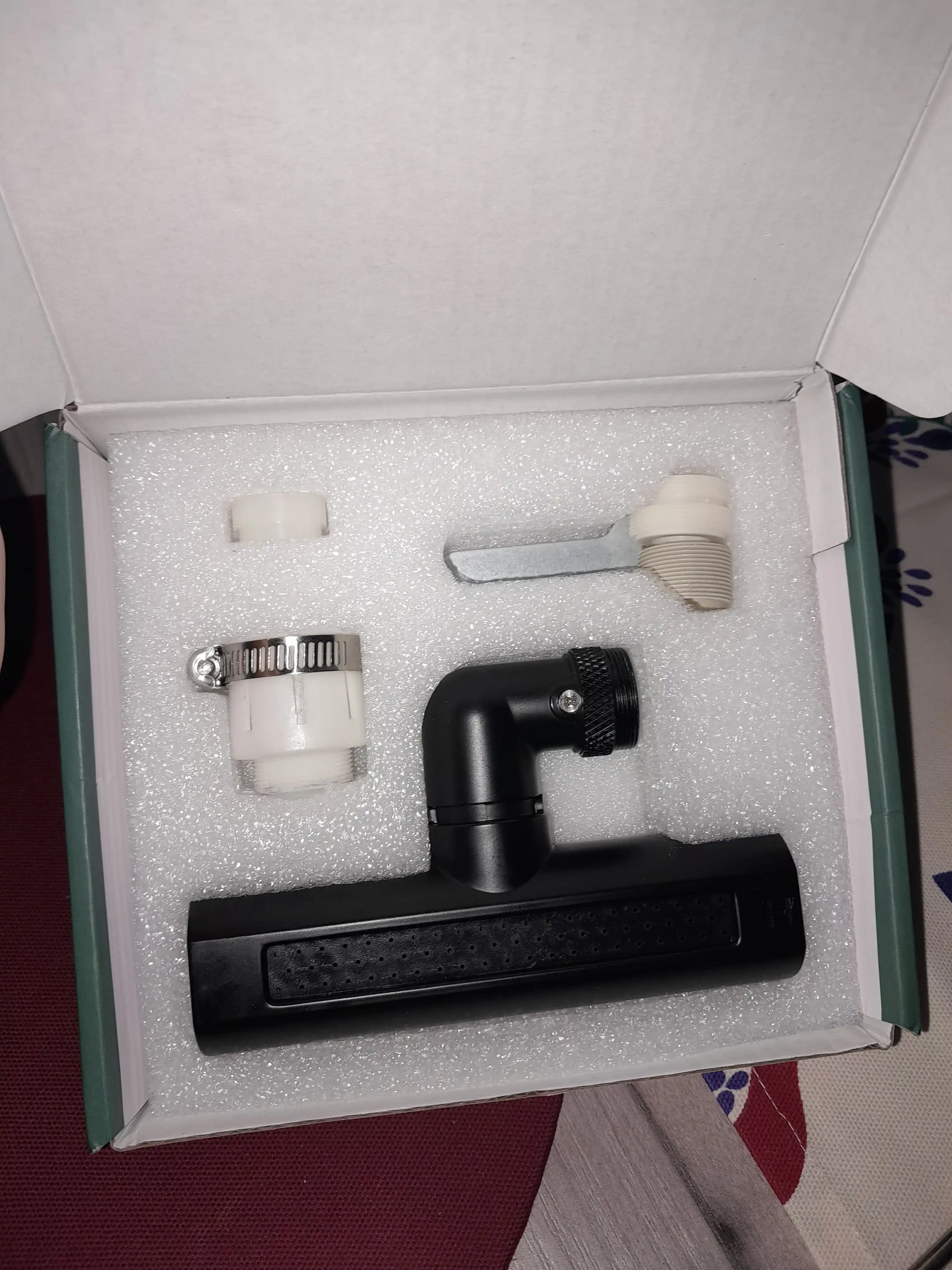 Baland kran nasadkasi, aerator, dush