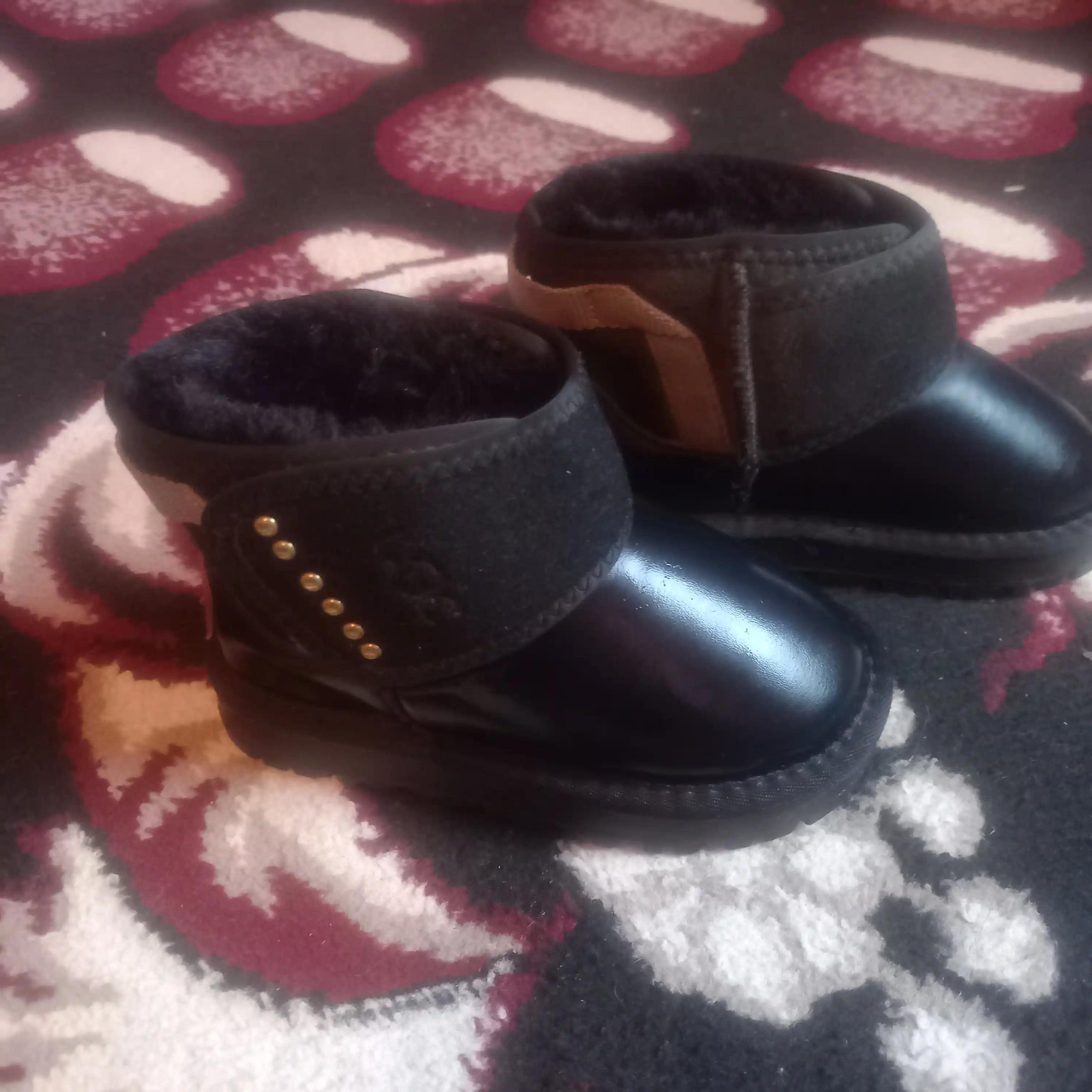 Qadamcha Shoes – Bolalar uchun qishki uggilar / etiklar