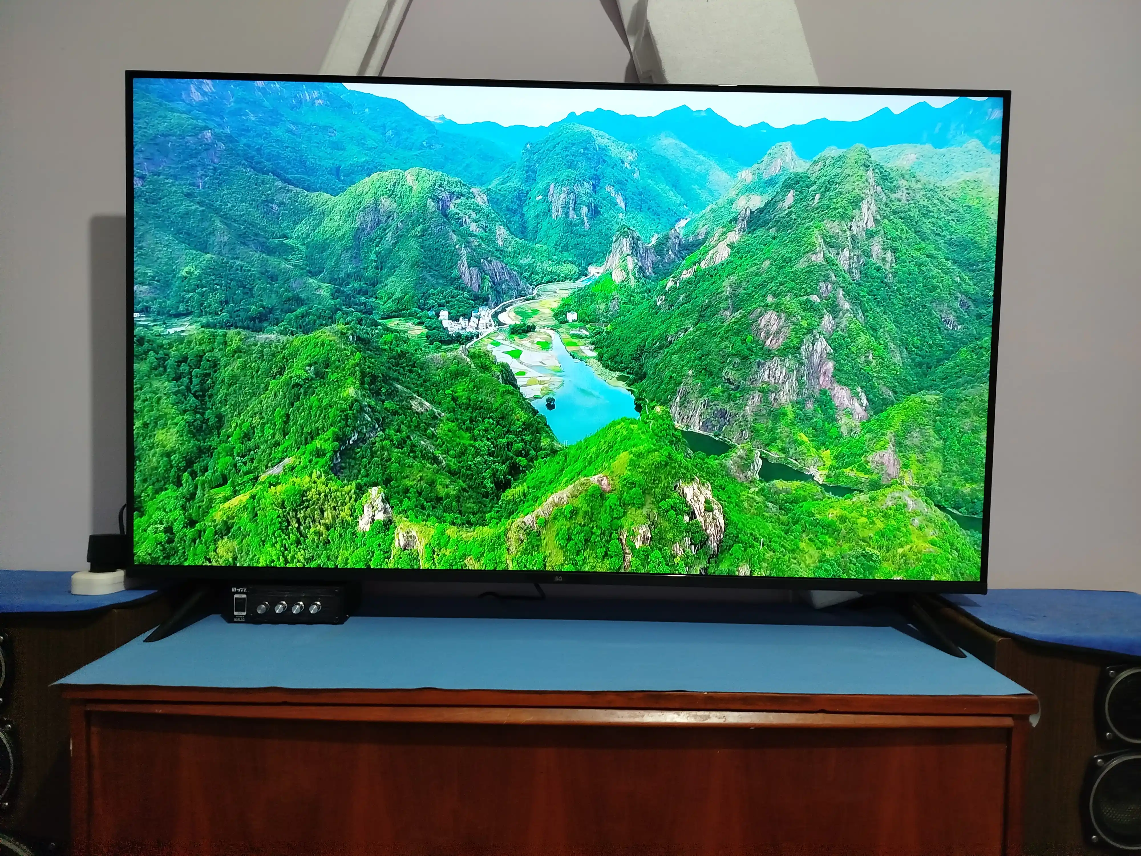 Телевизор BQ SMART TV 4K UltraHD, WebOS Hub, диагональ 43", 55", 3 HDMI, 2 USB