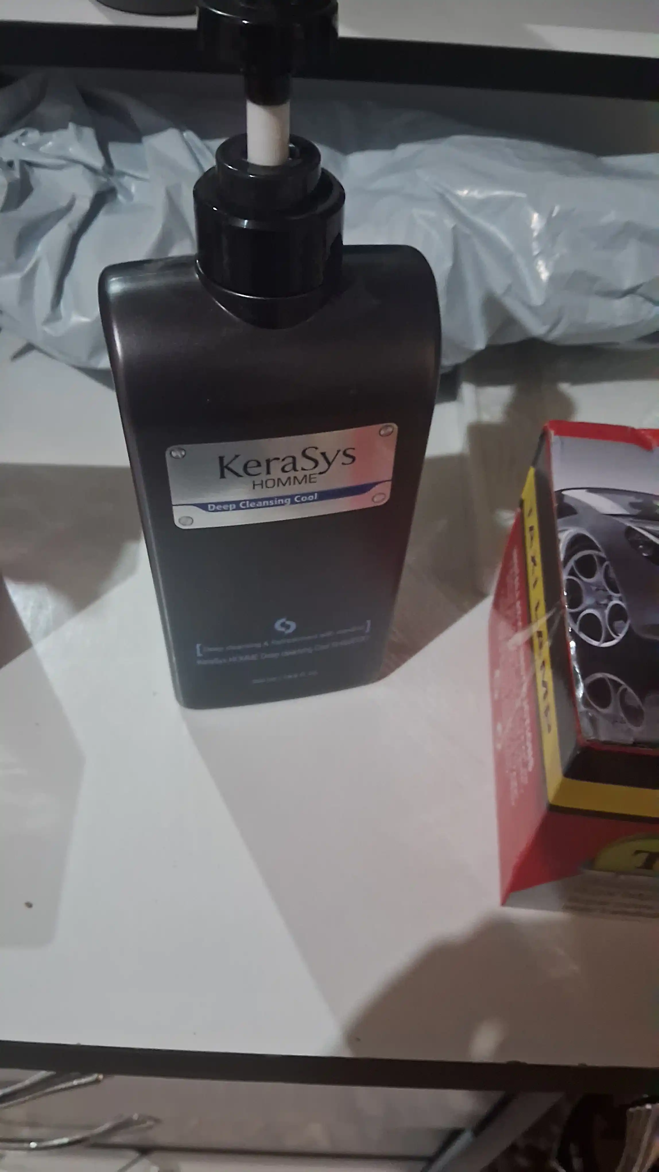 Шампунь для мужчин, глубокое очищение с ментолом, Kerasys Homme, 550 мл