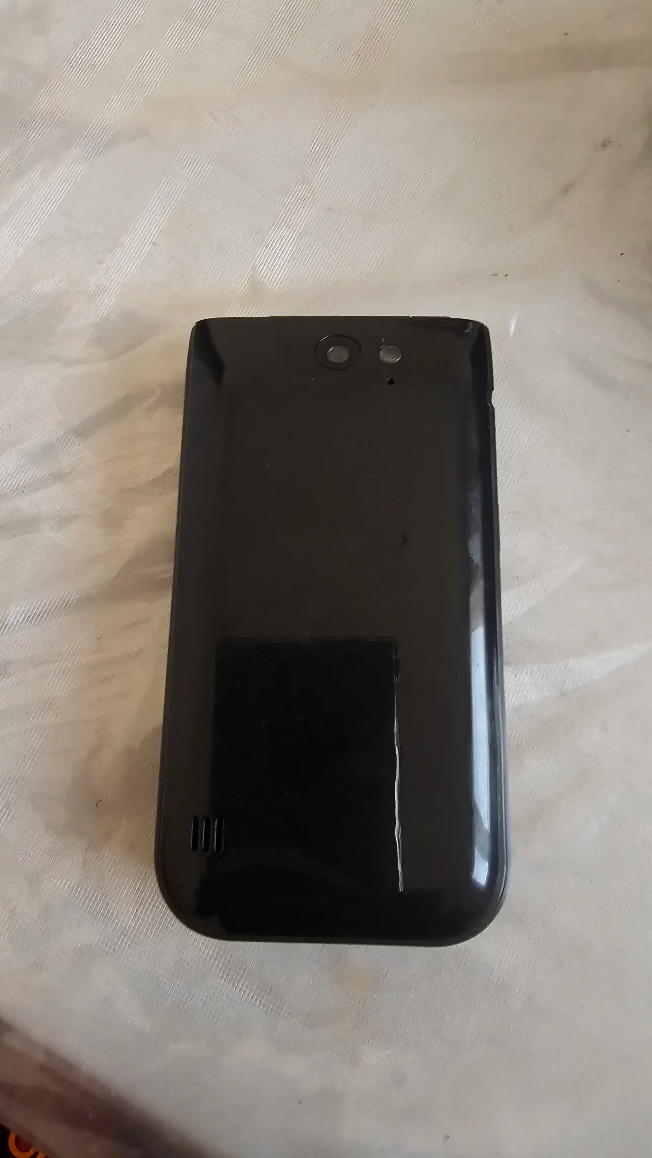 Nokia 2720 Afsonaviy sinalgan legendarniy Brend  endi yana Sotuvda ulgurib qoling 2 ta sim