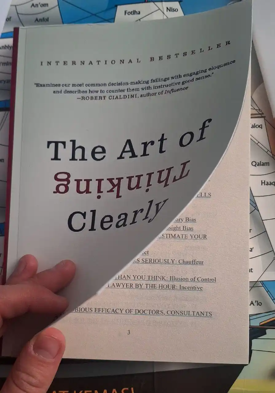 The art of thinking clearly. Rolf Dobelli (Книга на английском языке)