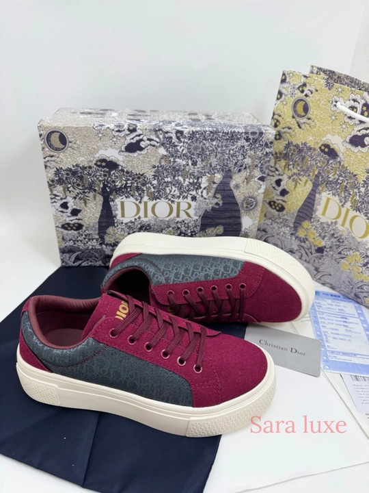 Dior uslubidagi ayollar krossovkalari - nafislik va qulaylik uyg‘unligi - 