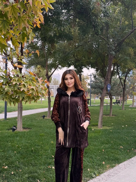 Ayollar kiyimi, ikkilik ayollar kiyimi, ayollar kiyimi