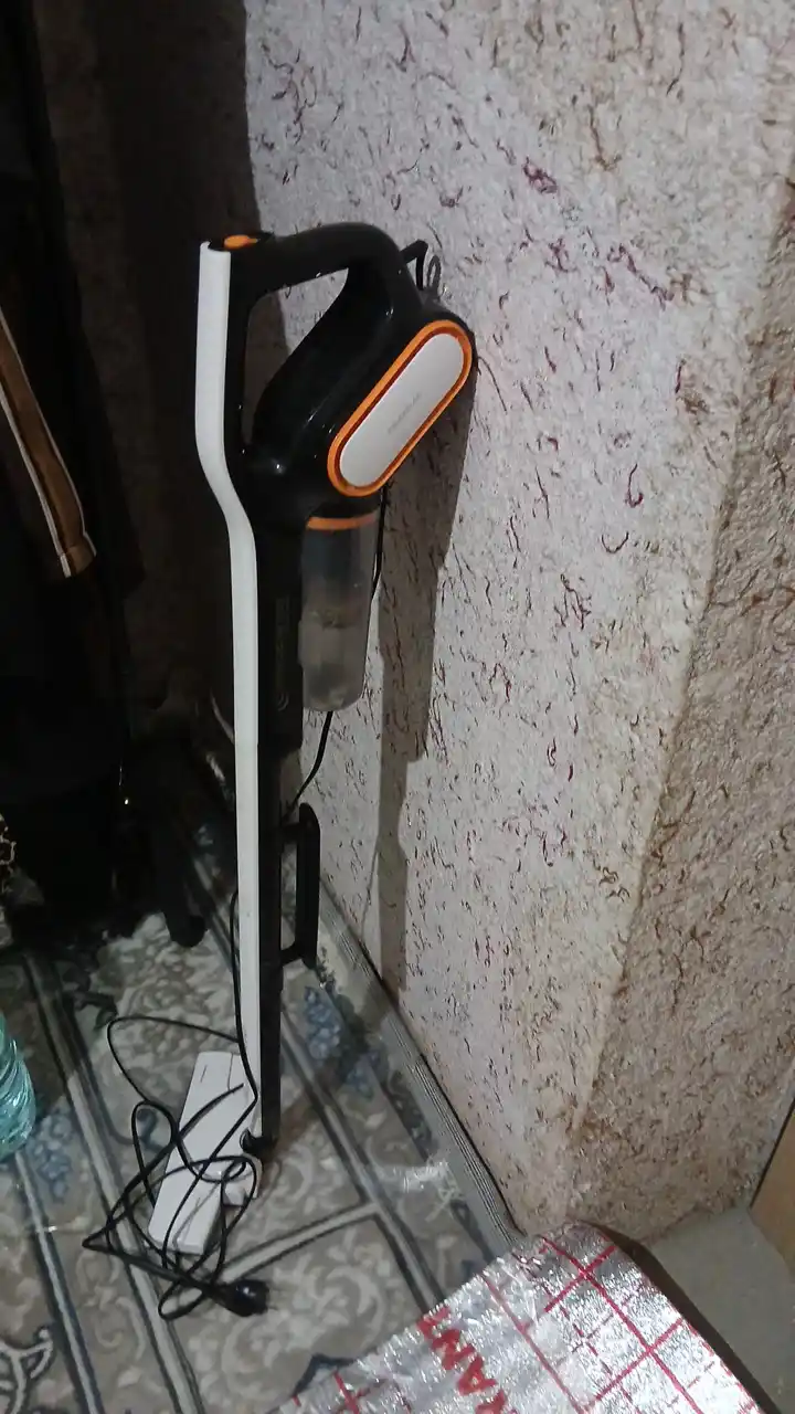 Deerma DX700 PRO/ 700S changyutgich quruq tozalash, qo'lda vertikal qoziqlar