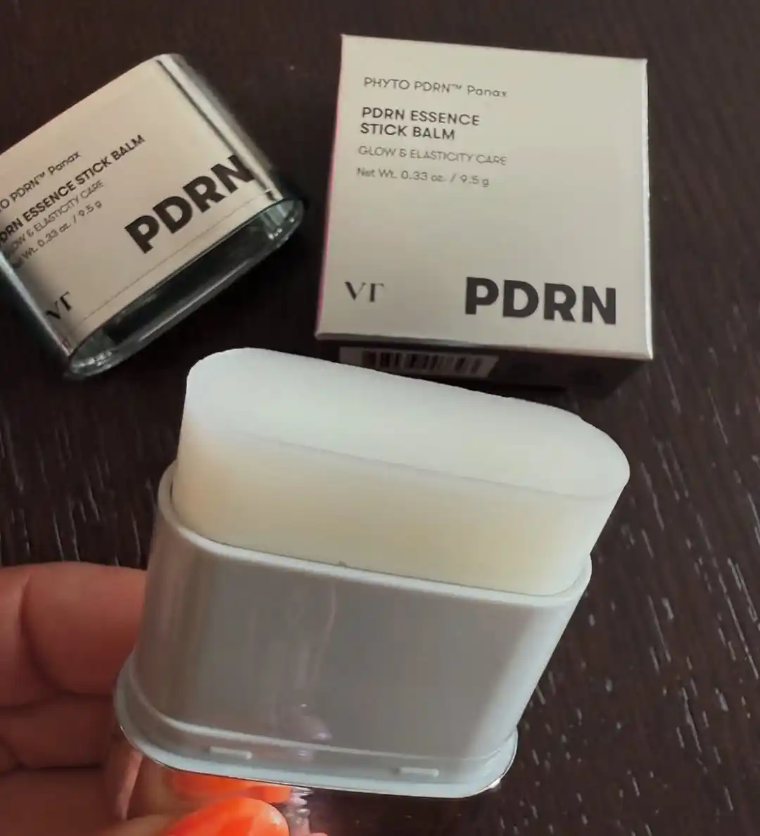 PDRN bilan VT Cosmetics yuz uchun zardobi, yoshartiruvchi, mustahkamlovchi, peptidlar va seramidlar bilan