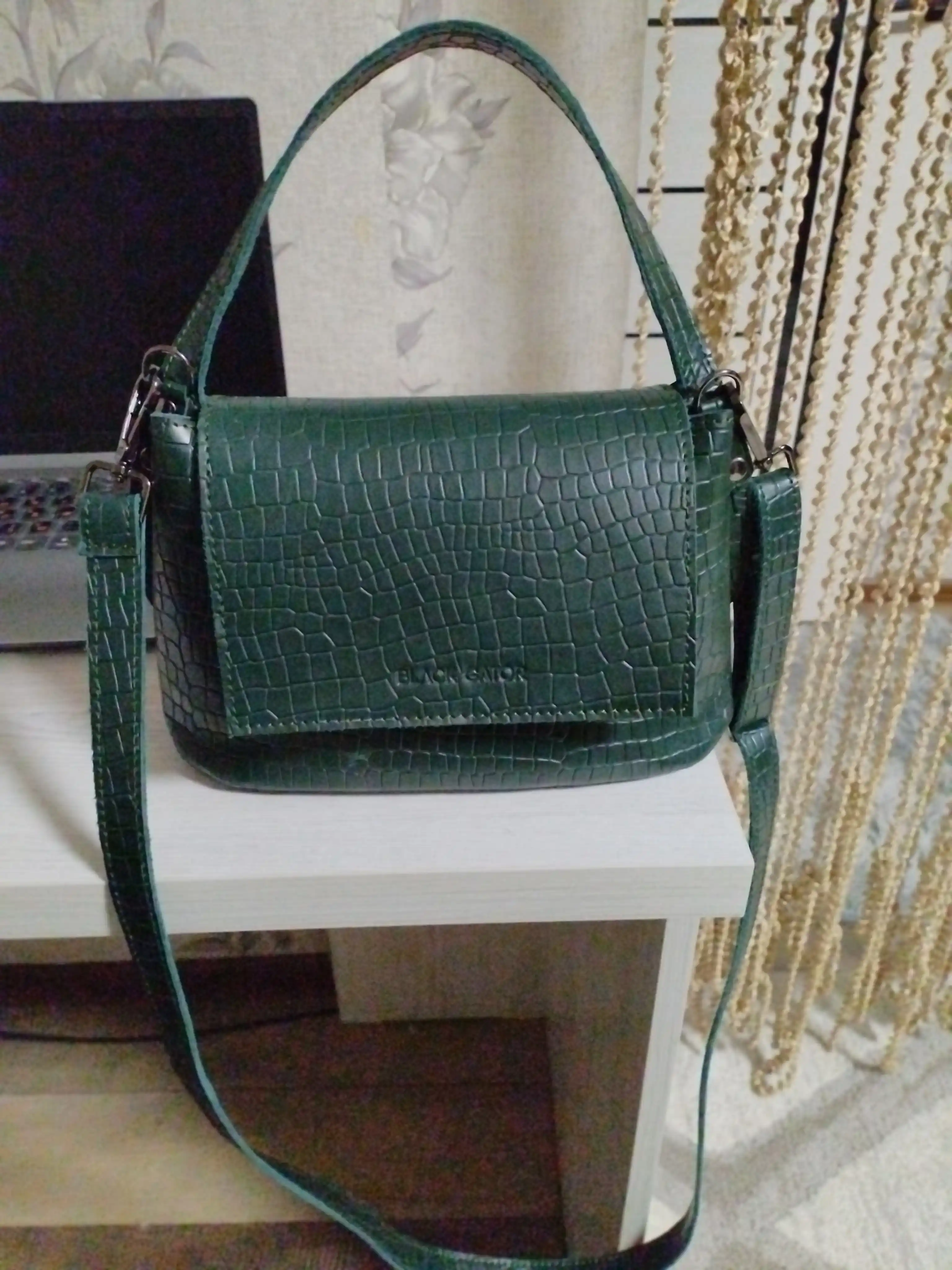 Ayollar sumkasi tabiiy charmdan Black Gator