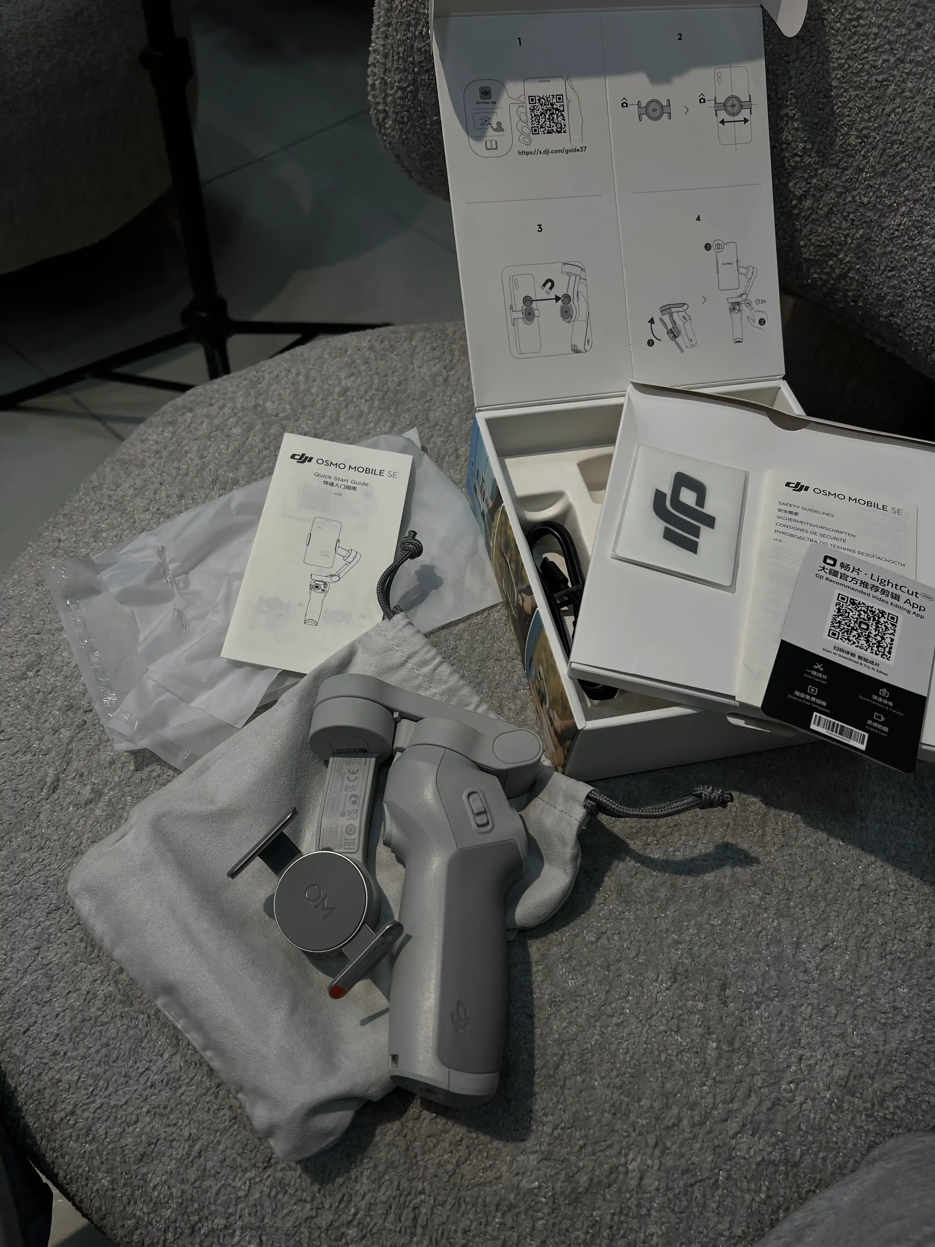 Стабилизатор DJI Osmo Mobile SE для смартфона, трёхосевой, для фото и видеосъёмки