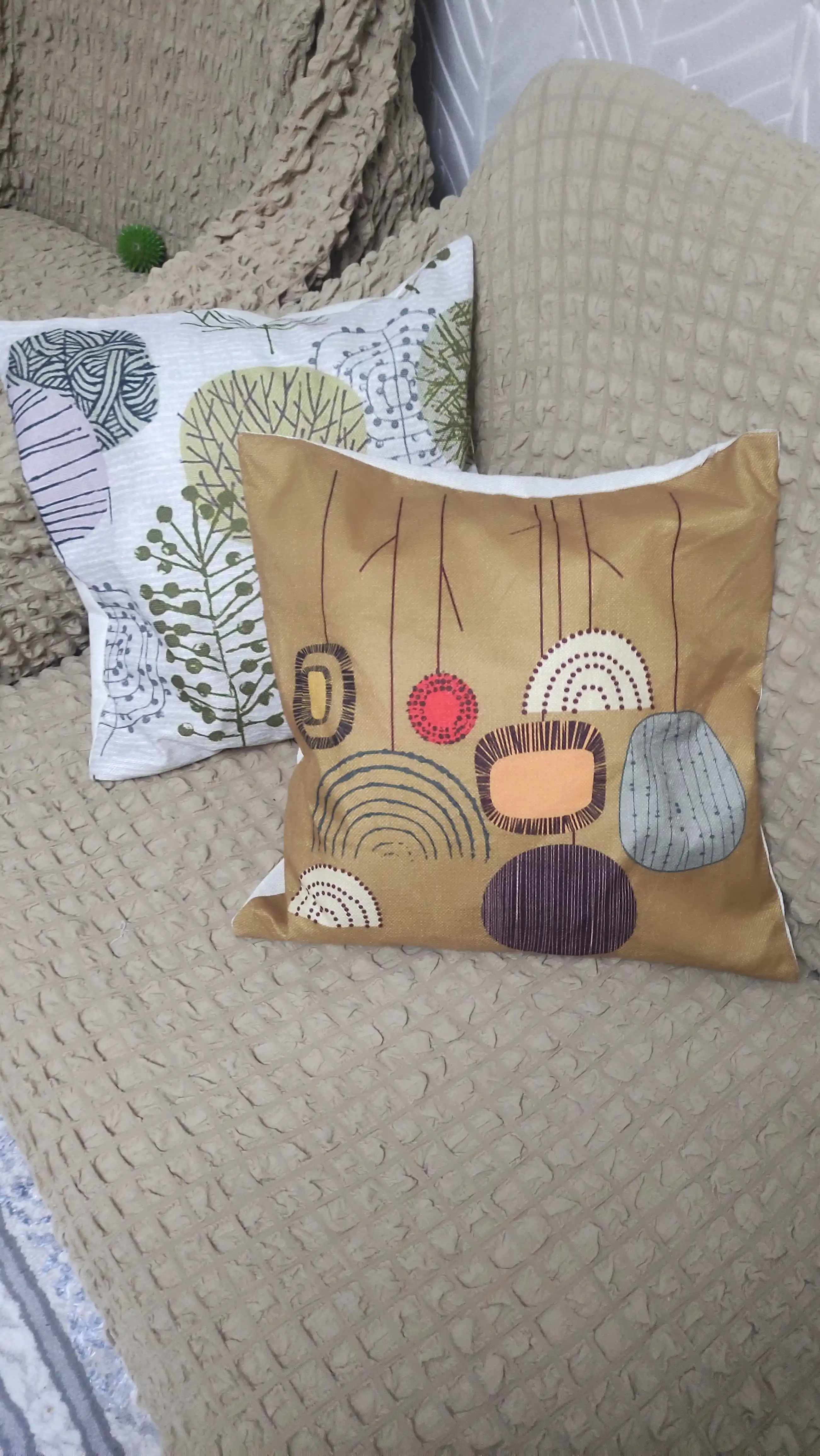 Ichki yostiq Lumi Kerna, yostiq qoplami uchun, g'ilof spandbond, to‘ld. hollofiber, 1 dona