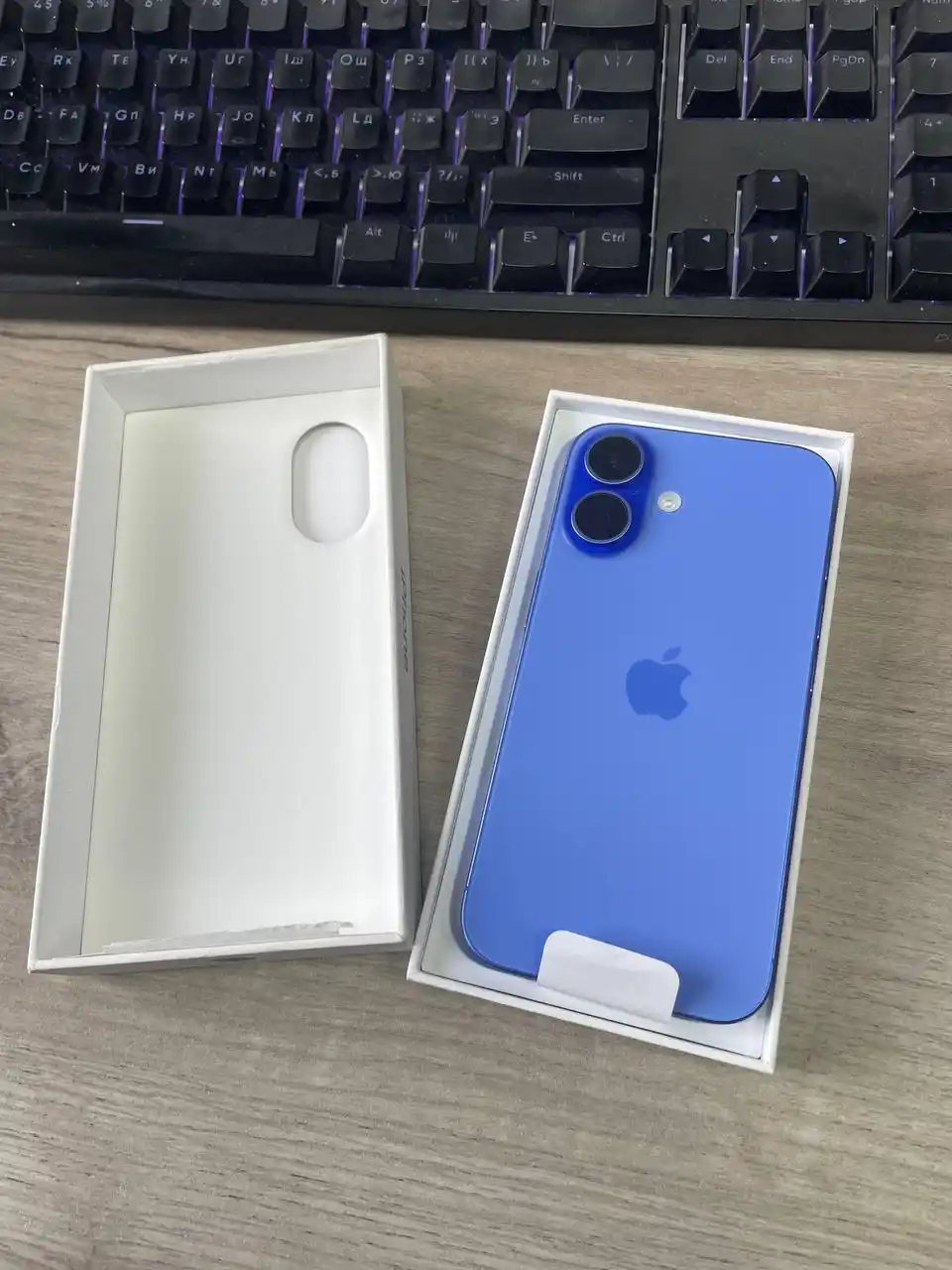 Смартфон iPhone 16, 128/256 ГБ, SIM/DualSIM, чехол и стекло в подарок