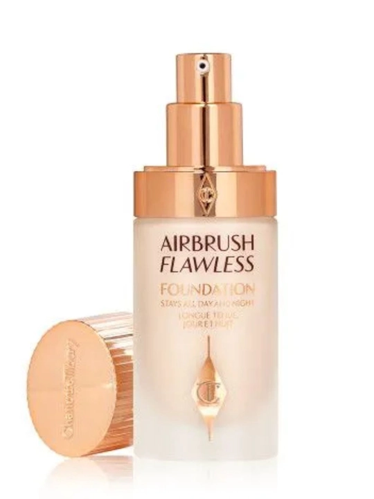 Charlotte Tilbury Airbrush Flawles Тональная основа с кремовым матовым эффектом