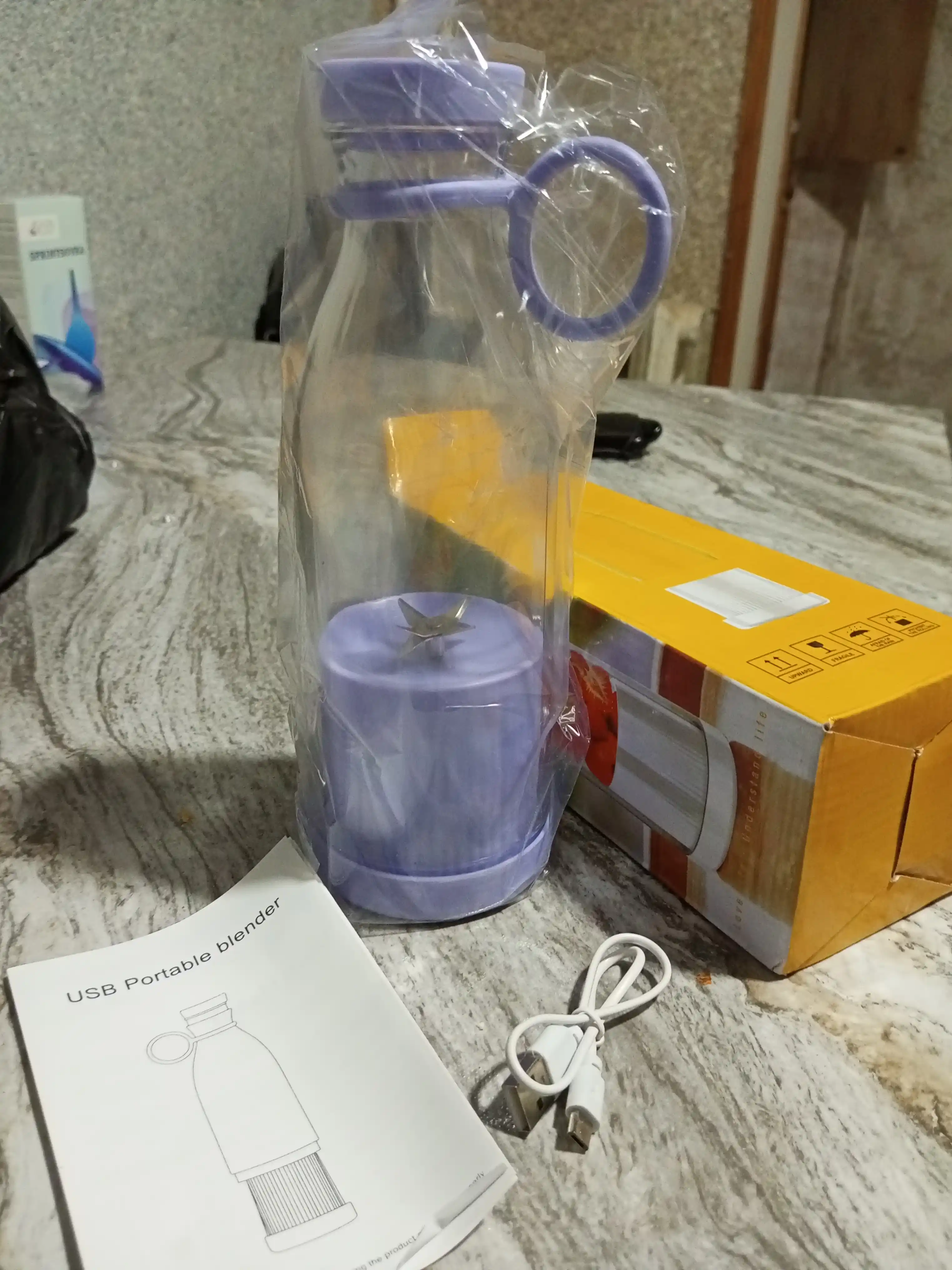 Mini blender, silkitgich, smuzi va kokteyllar uchun, sport ovqatlanishi