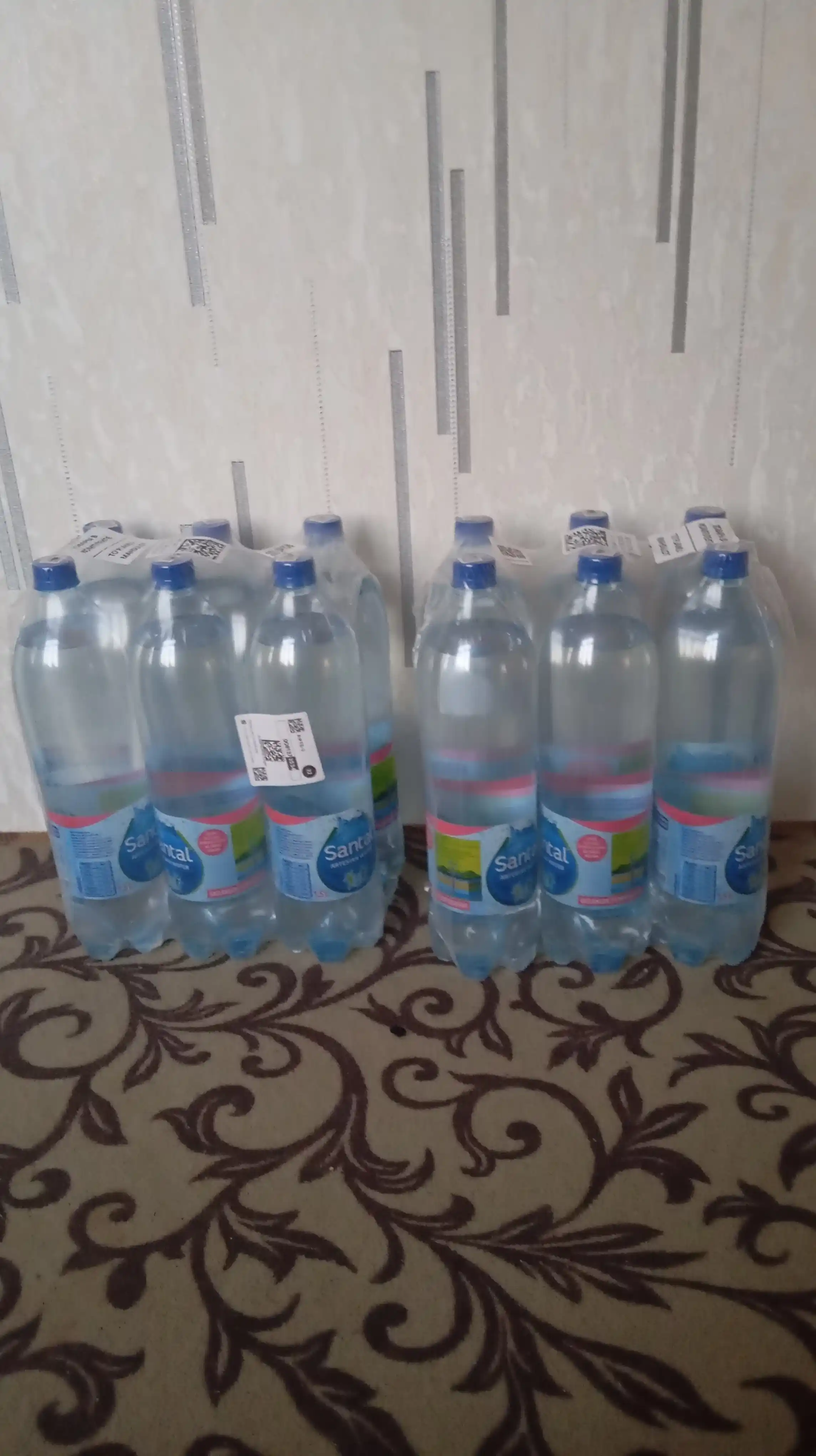 Gazlangan suv SANTAL, 1.5 litr dan 6 dona