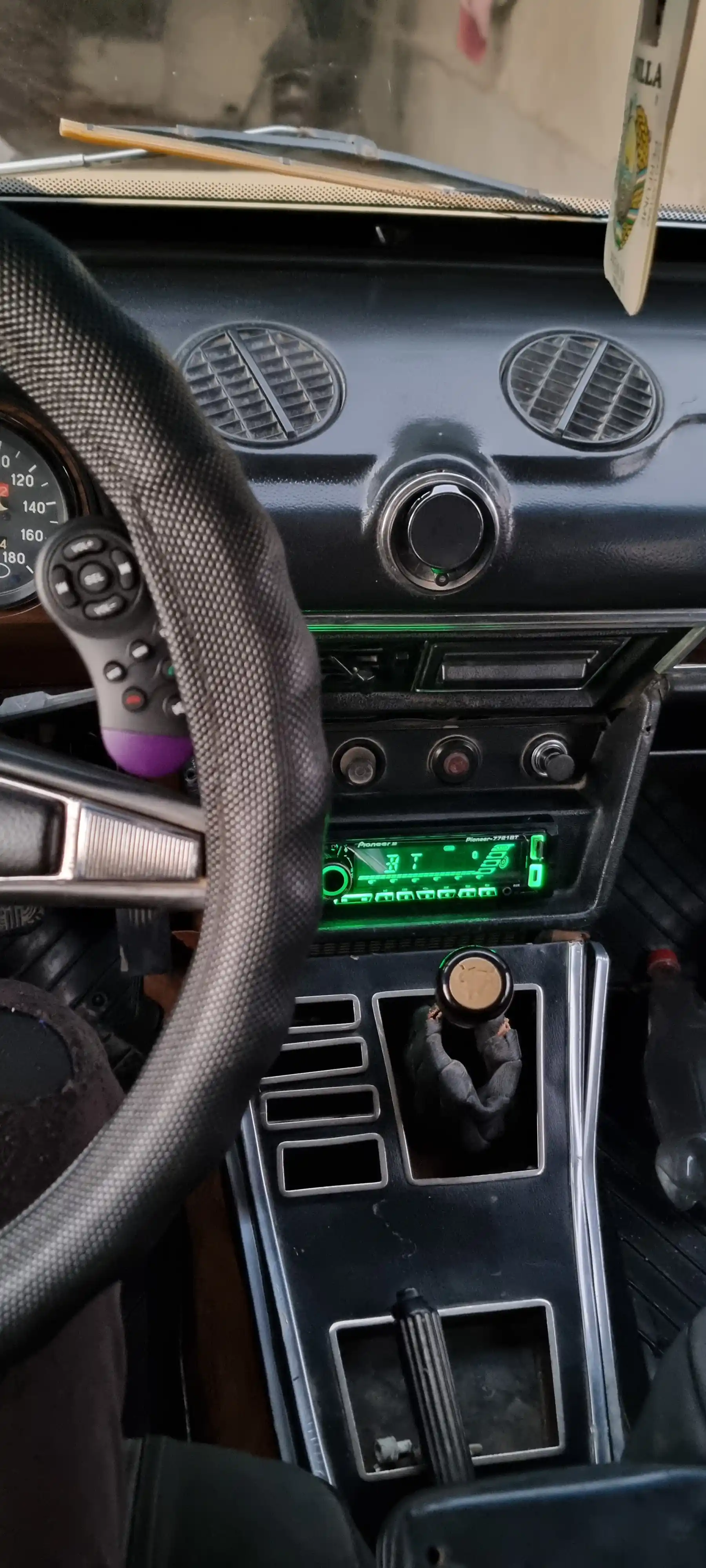 Avtomobil uchun magnitofonlar avtomagnitola avto MP3 avto radio