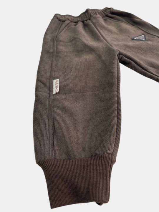 Тёплые вельветовые штаны для детей. Возраст 3-5 лет. Внутри подкладка из меха