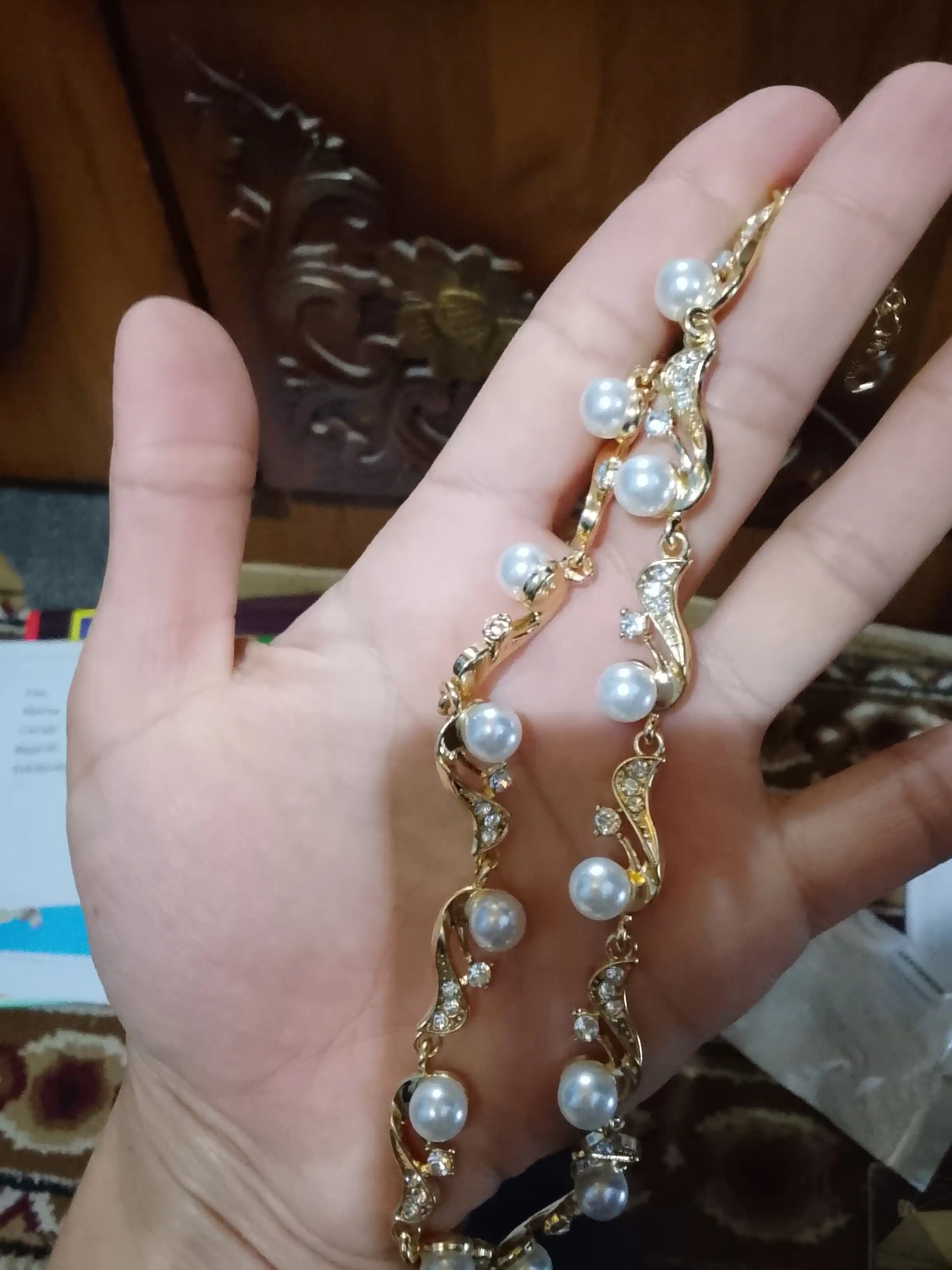 Bijuteriyalar toʻplami, ayollar zargarlik buyumlari, ayollar taqinchogʻi