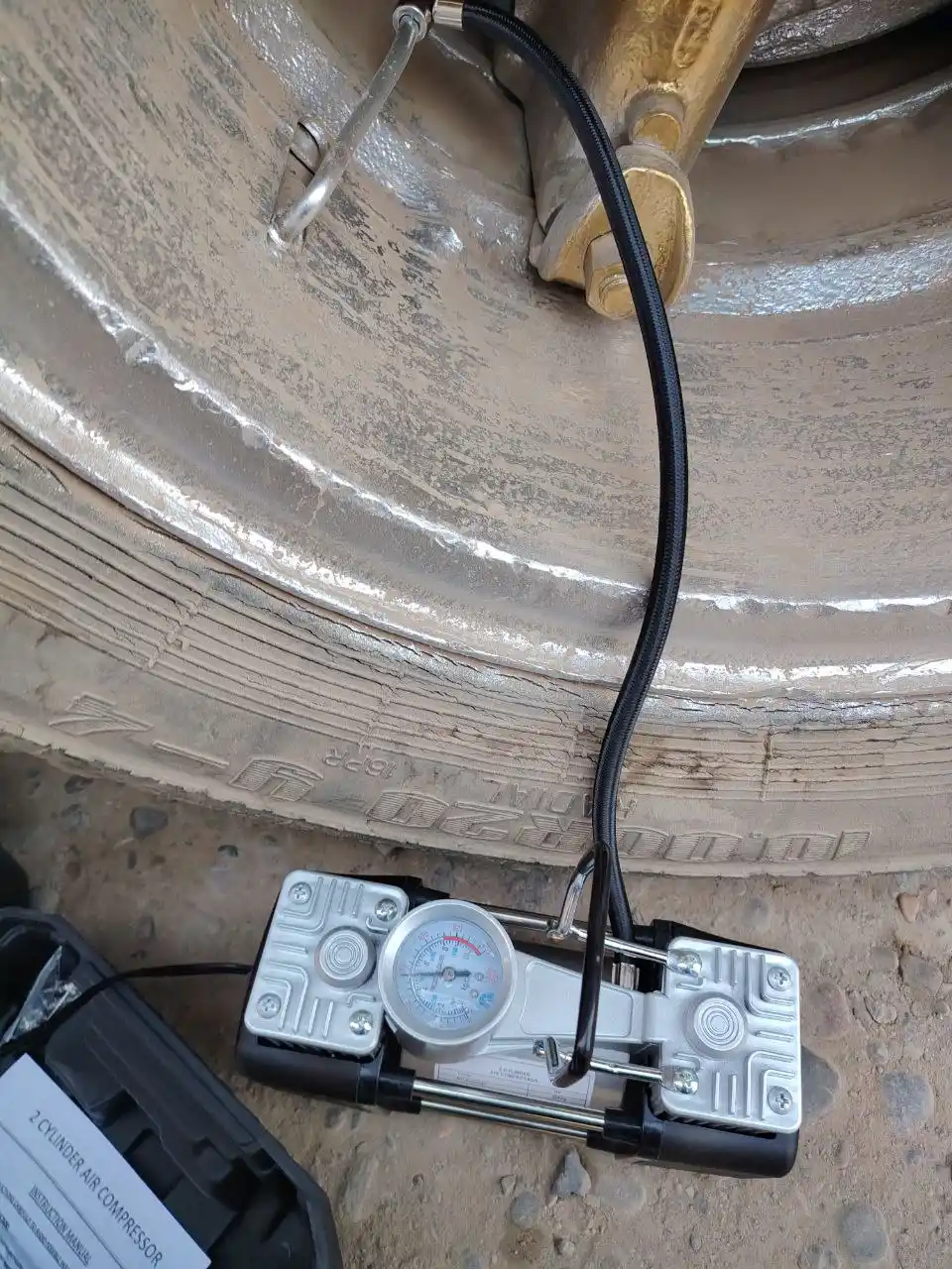 Avtomobil kompressor nasosi, 12V, to‘plam