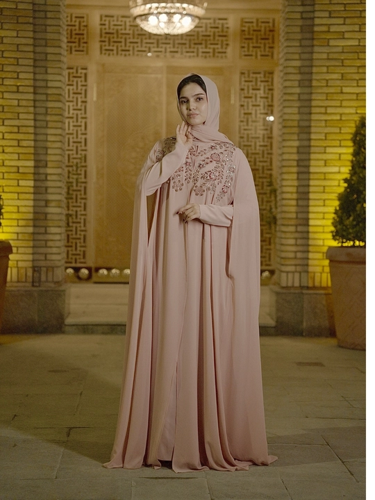 Kechki abaya, ayollar kechki ko‘ylaklari