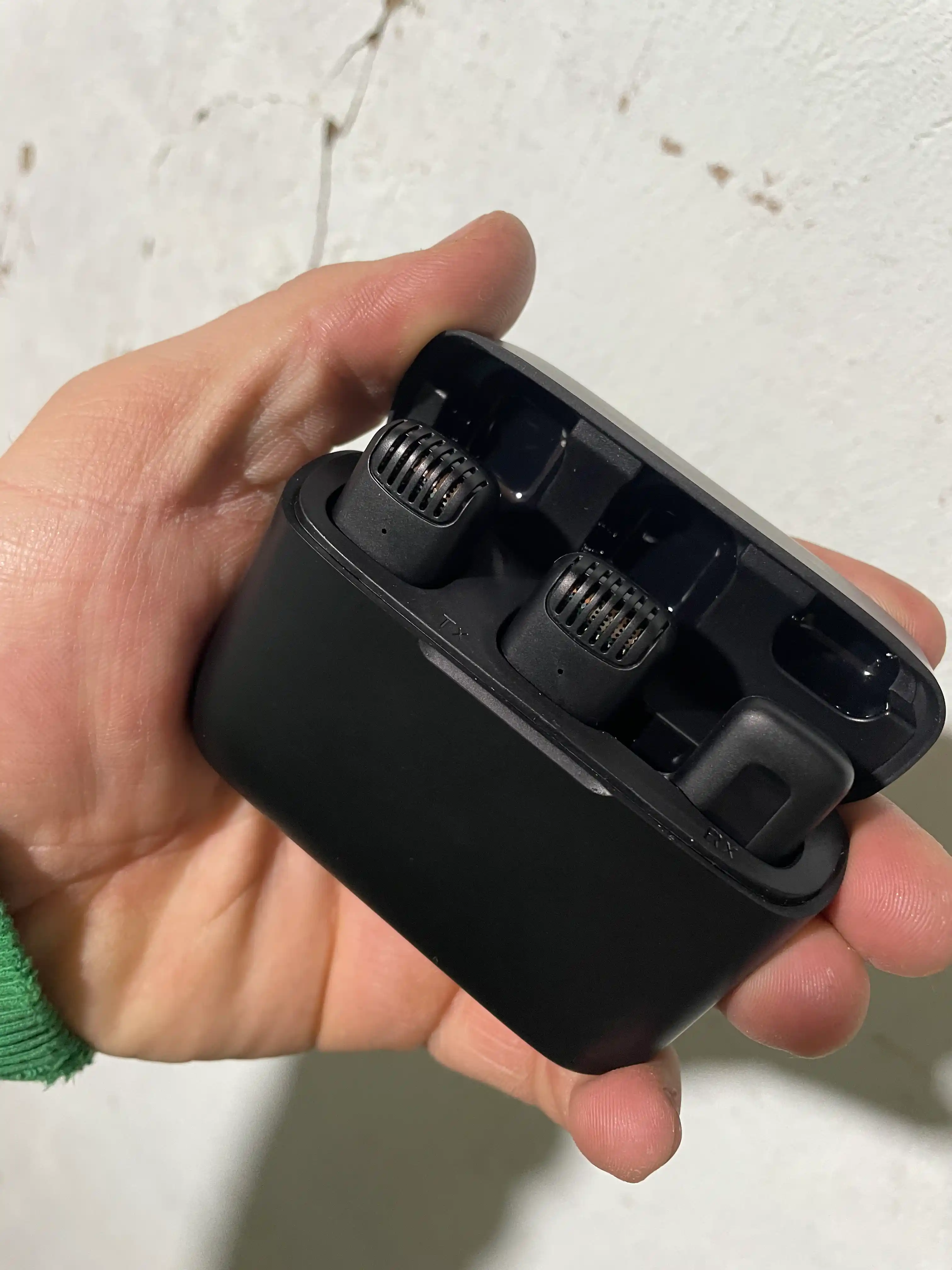 IPhone va Android uchun Type-C va Lightning ulagichlari bilan jihozlangan 2 ta 1 da simsiz ilmoqli mikrofon