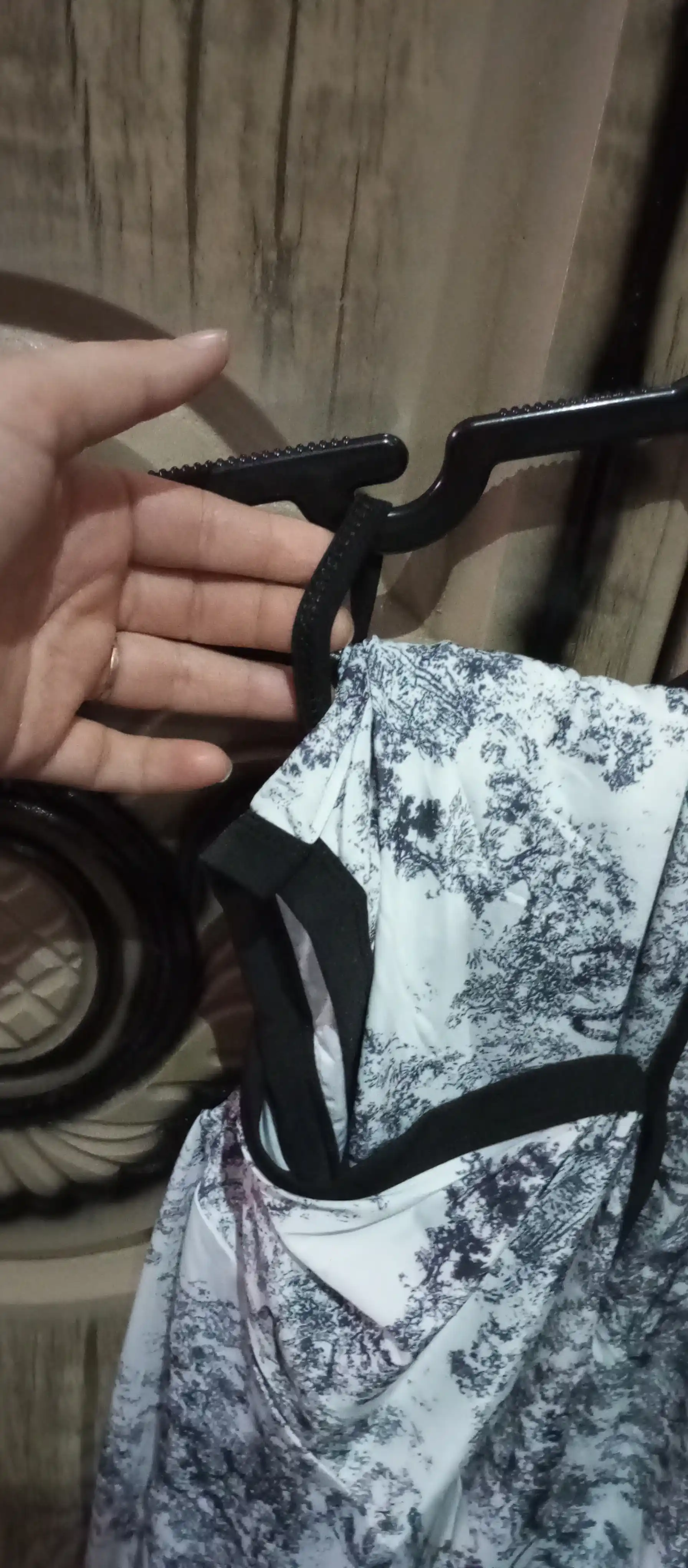 Ayollar uchun 4 tasi 1 da pijama, shim + ko‘ylak + shorti + mayka to‘plami, uyqu va dam olish uchun uy kiyimi