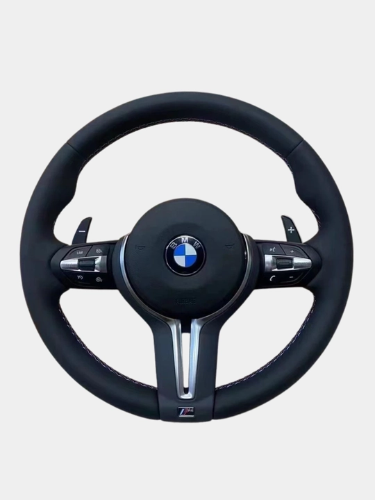 BMW avtomobil ruli - 