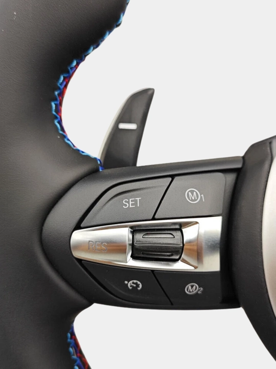 BMW avtomobil ruli