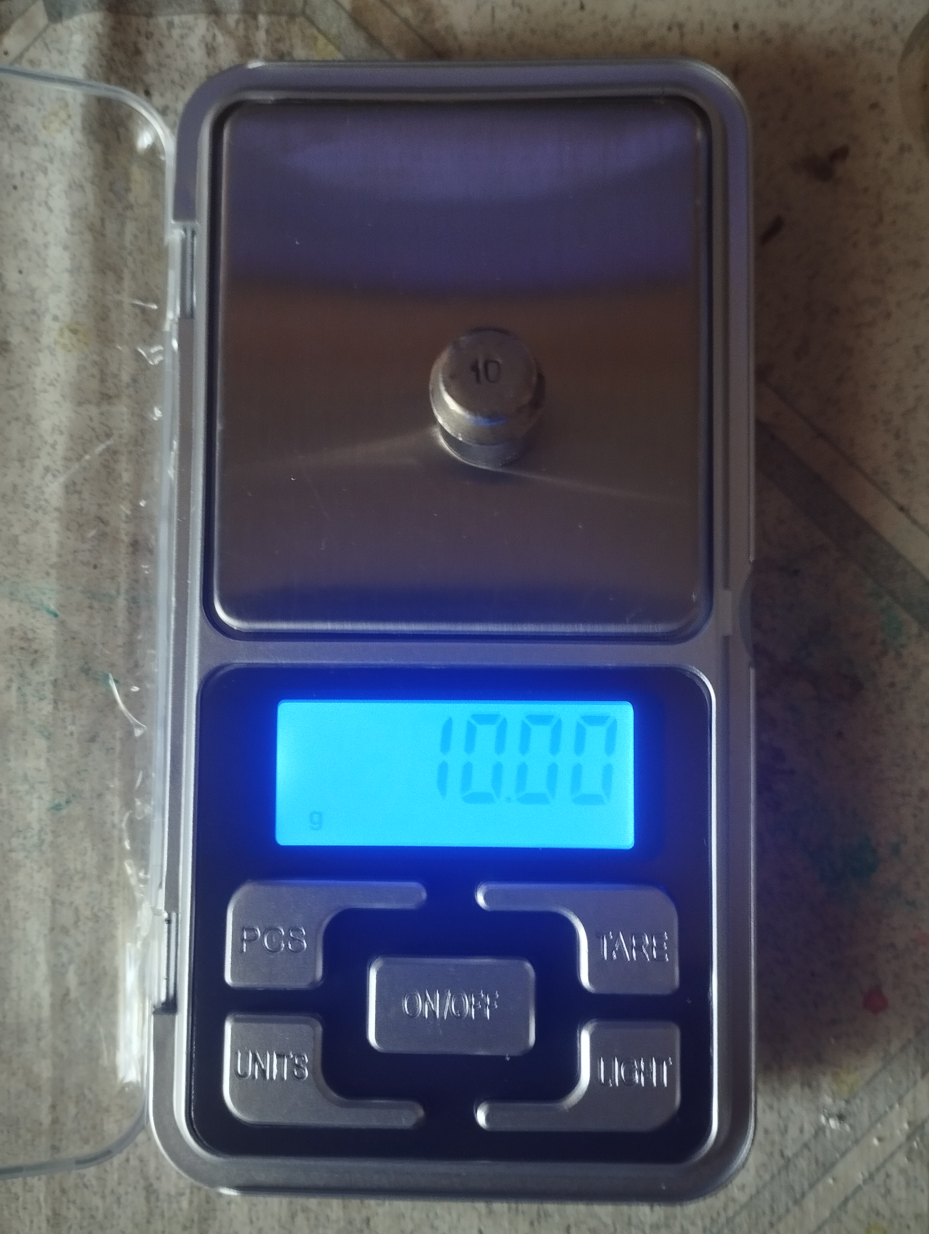 Elektron zargarlik tarozilari, batareyalar bilan, 200 g