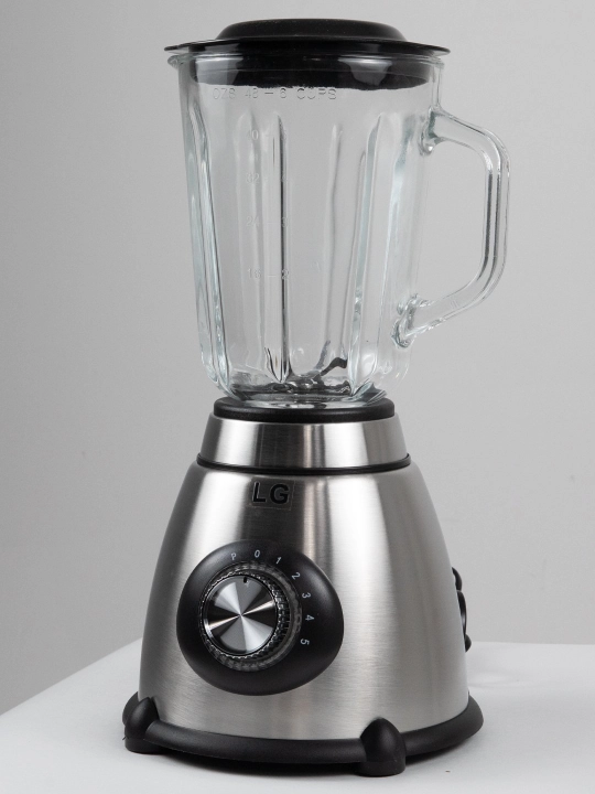 LG Blender 2-in-1 – компактный и мощный измельчитель, многофункциональный помощник